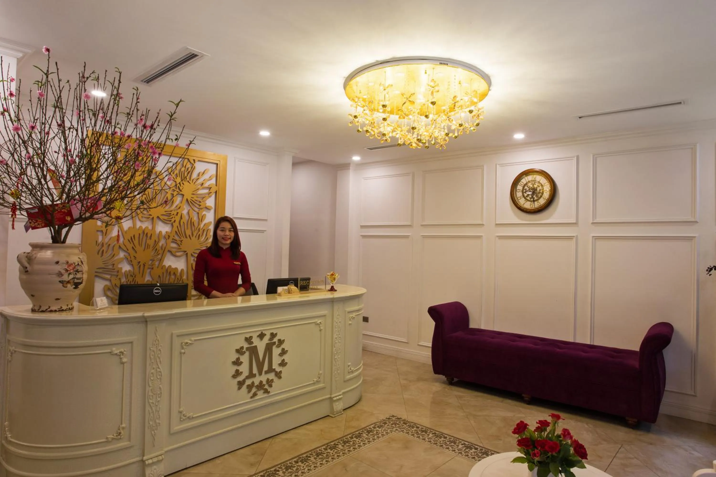 Lobby or reception in Maro Hotel