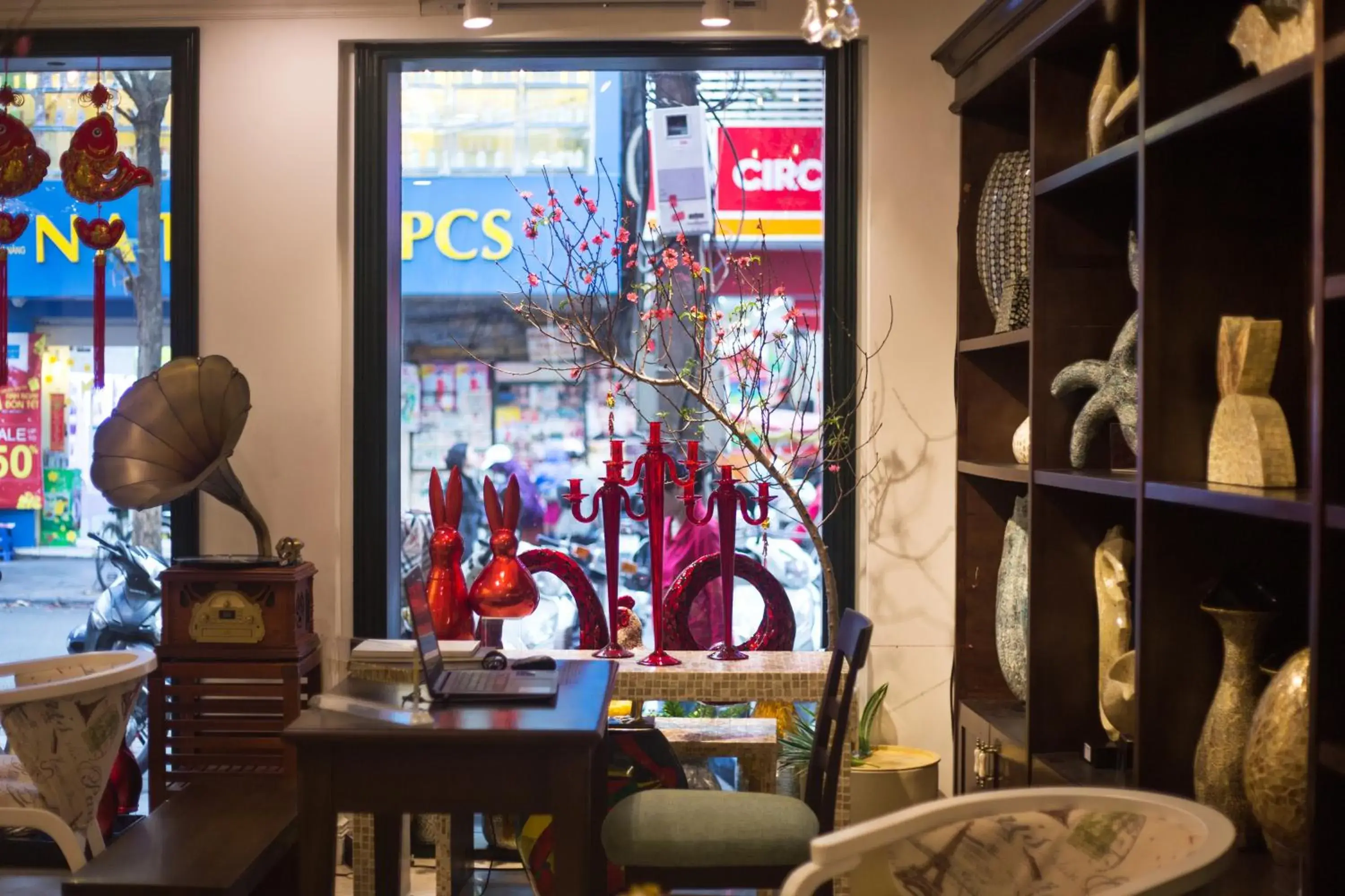 Facade/entrance in Maro Hotel Facade/entrance in Maro Hotel