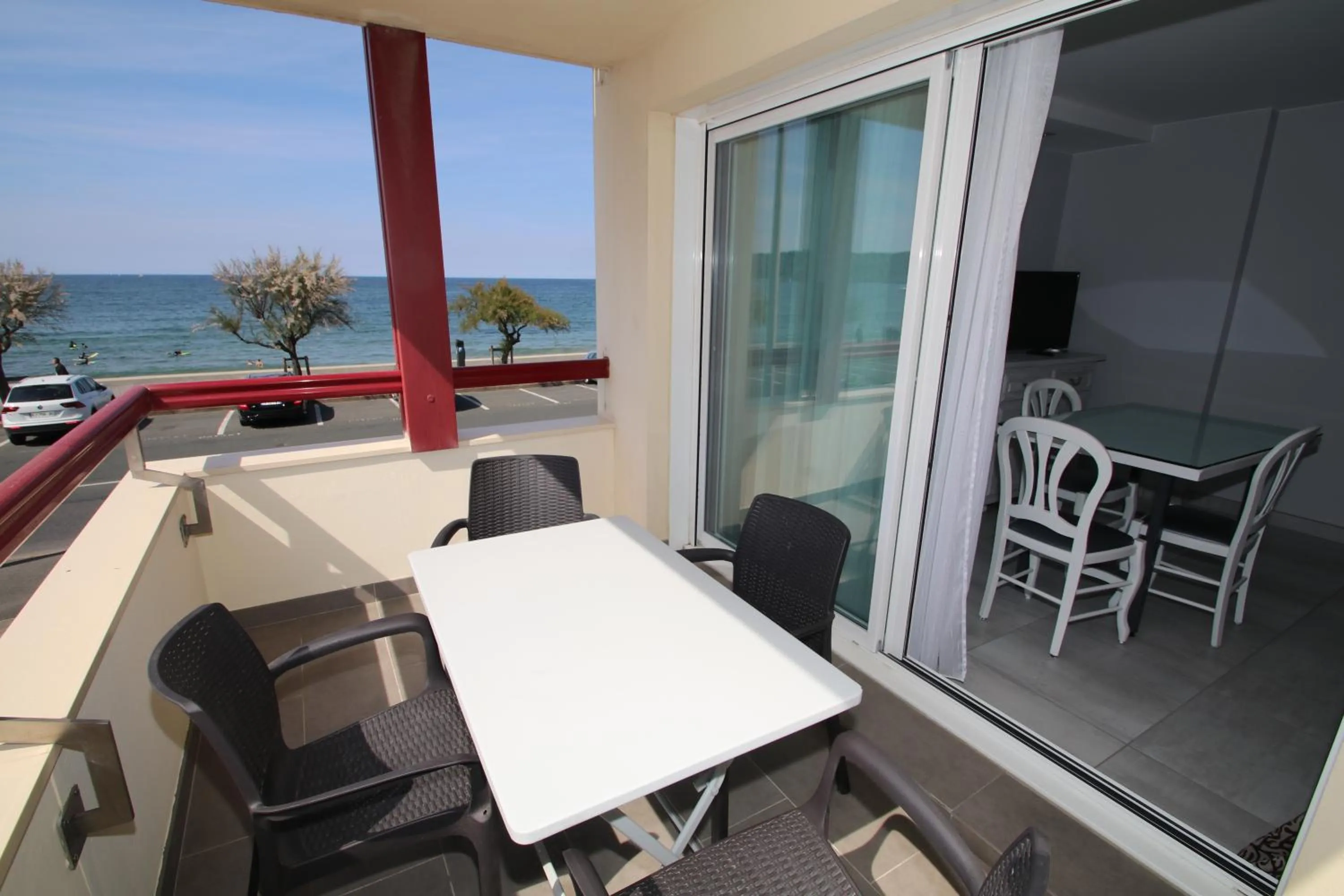 Patio in Hôtel Valencia