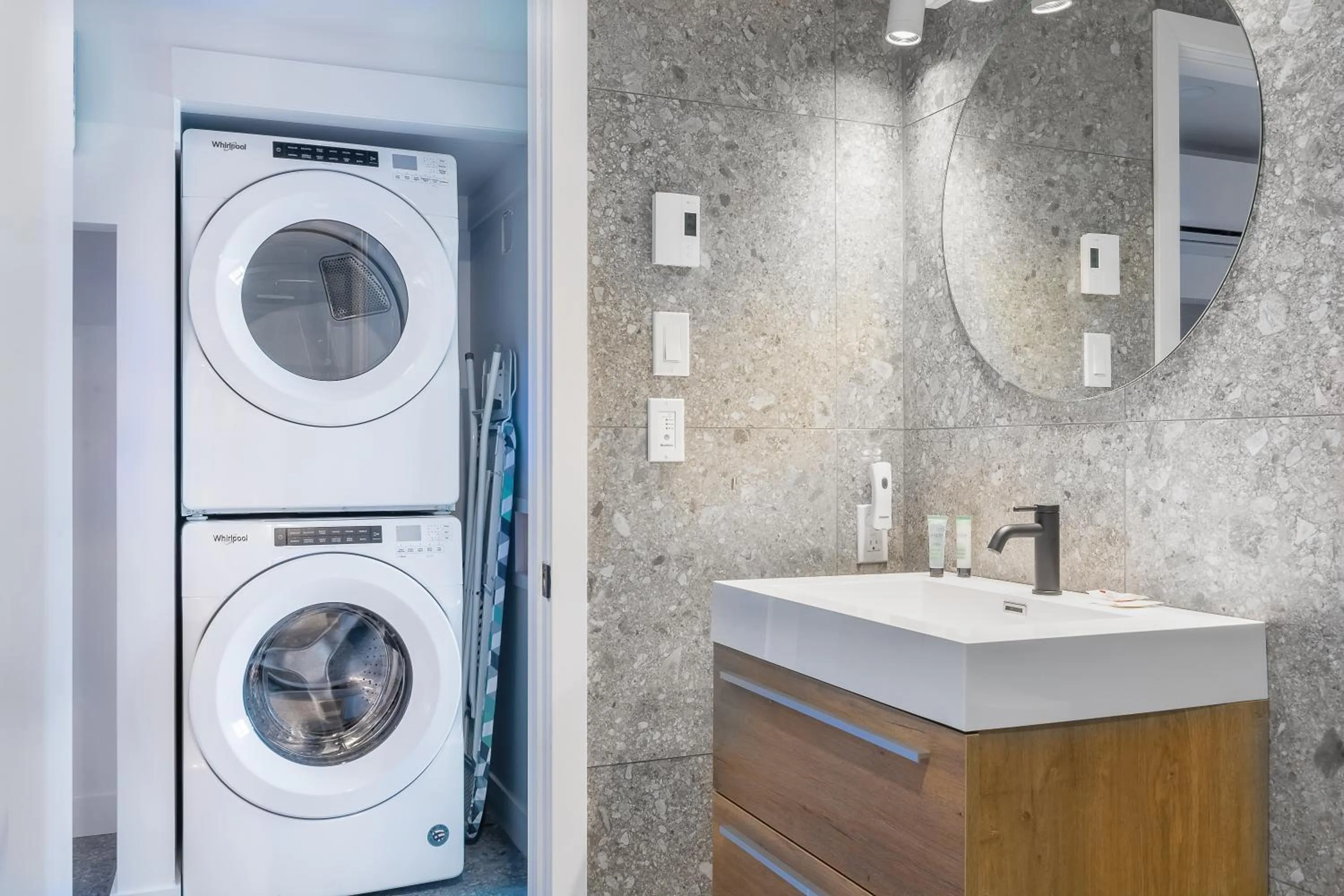 Shower in Les Lofts St-Paul - Par Les Lofts Vieux-Québec