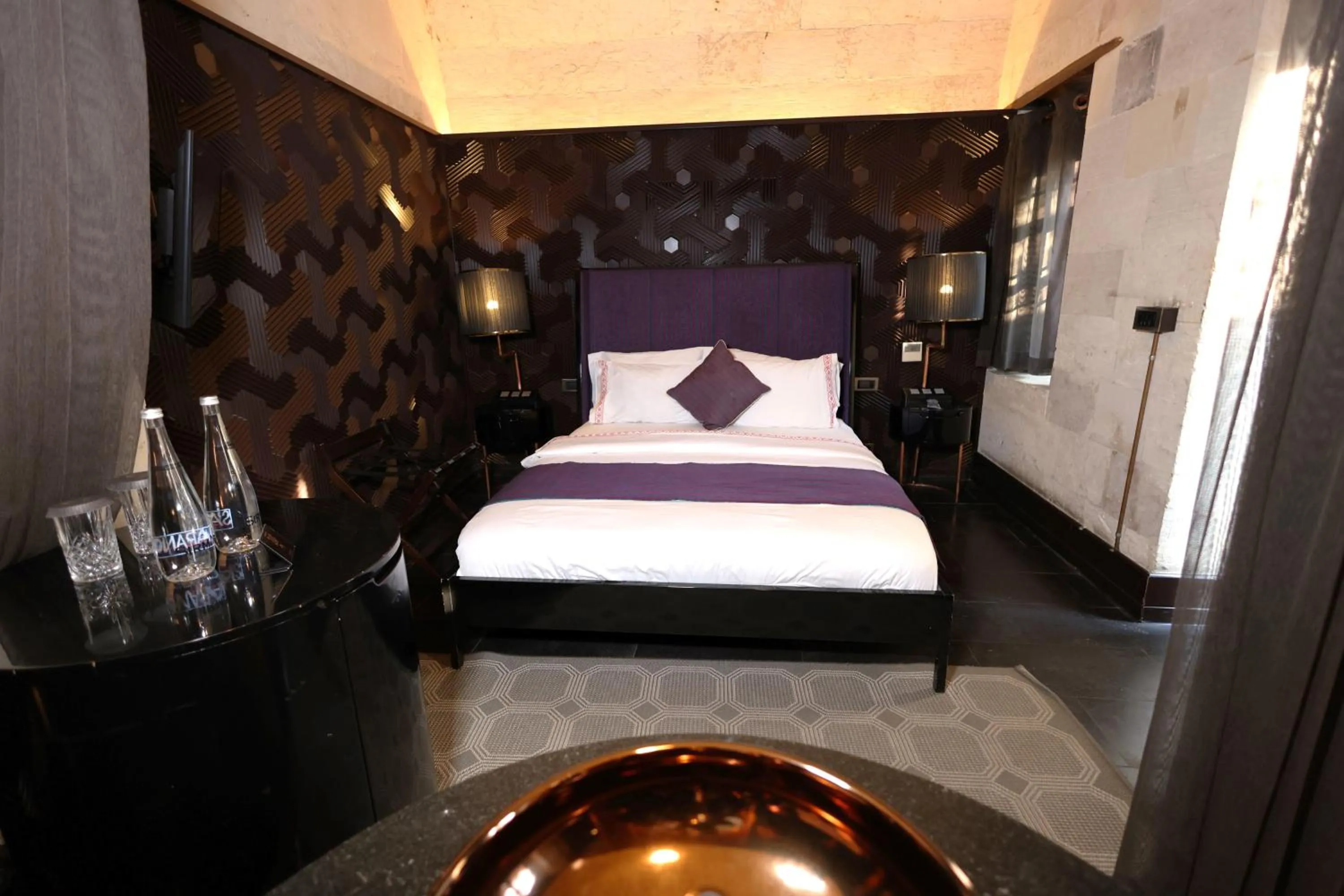 Bed in HSVHN Hotel Hışvahan