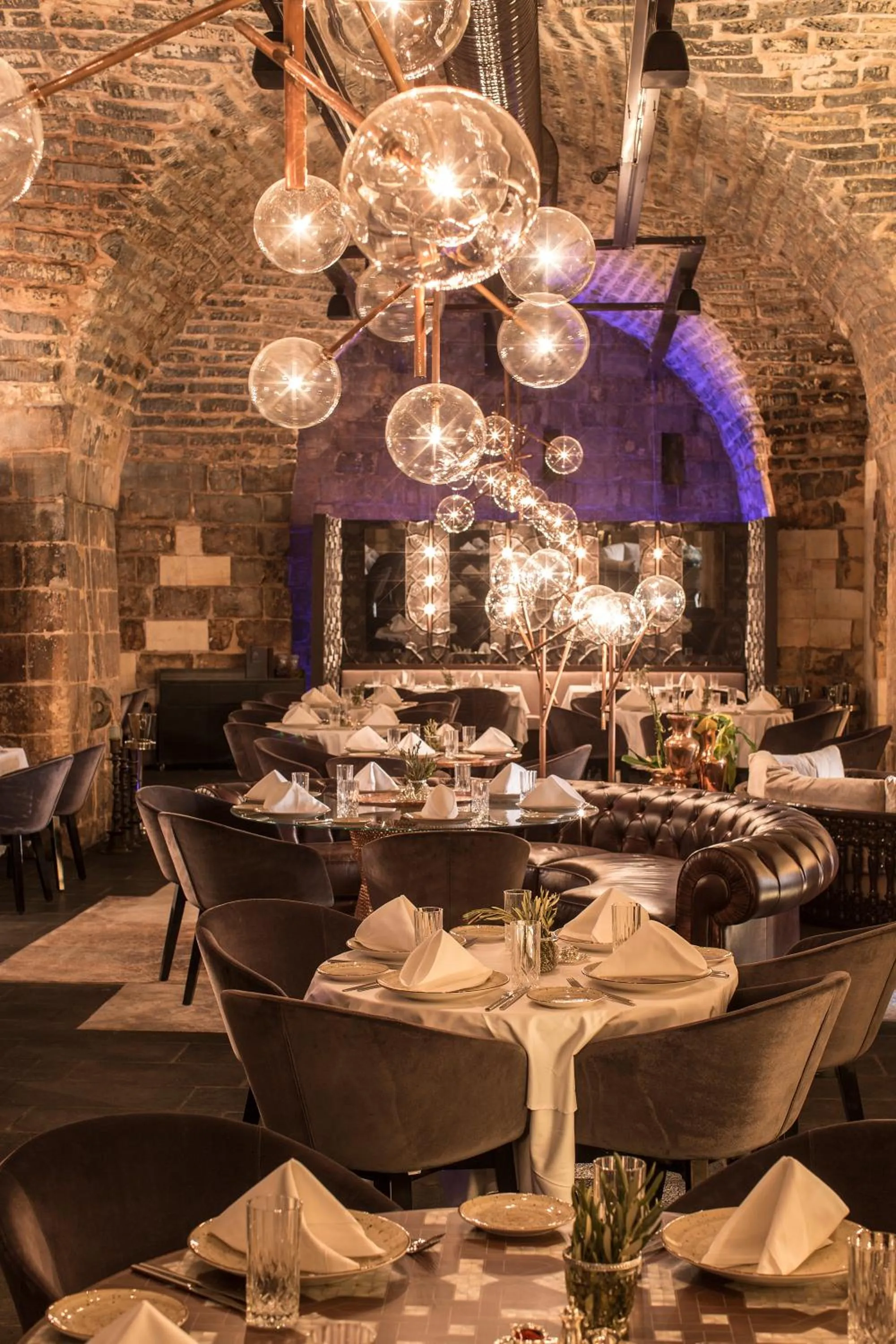 Restaurant/places to eat in HSVHN Hotel Hışvahan