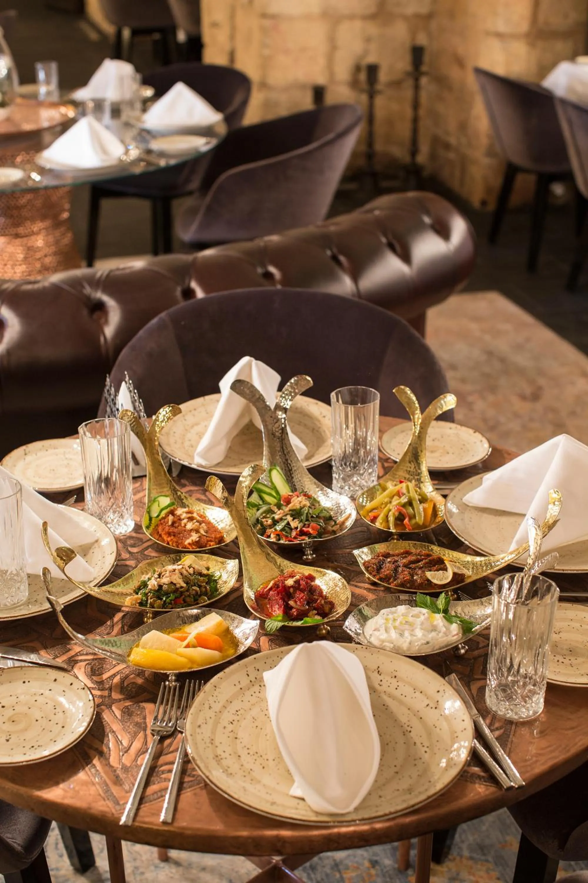 Restaurant/places to eat in HSVHN Hotel Hışvahan