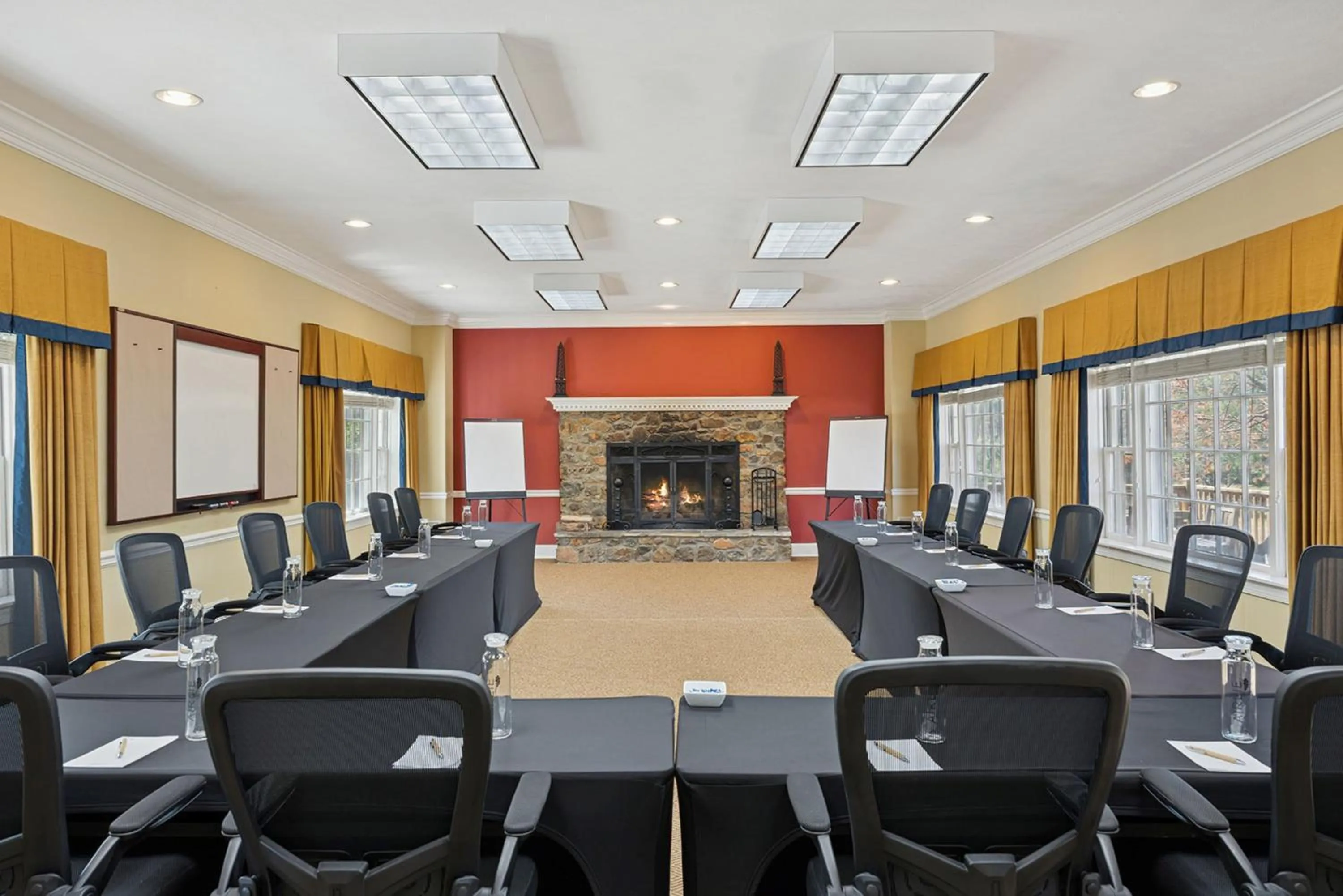 Meeting/conference room in Airlie