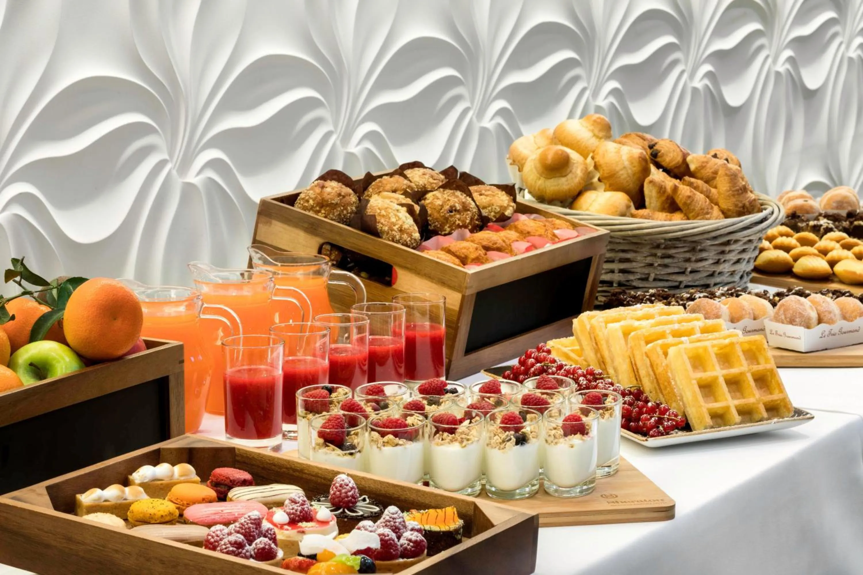 Lobby or reception in Sheraton Brussels Airport Hotel