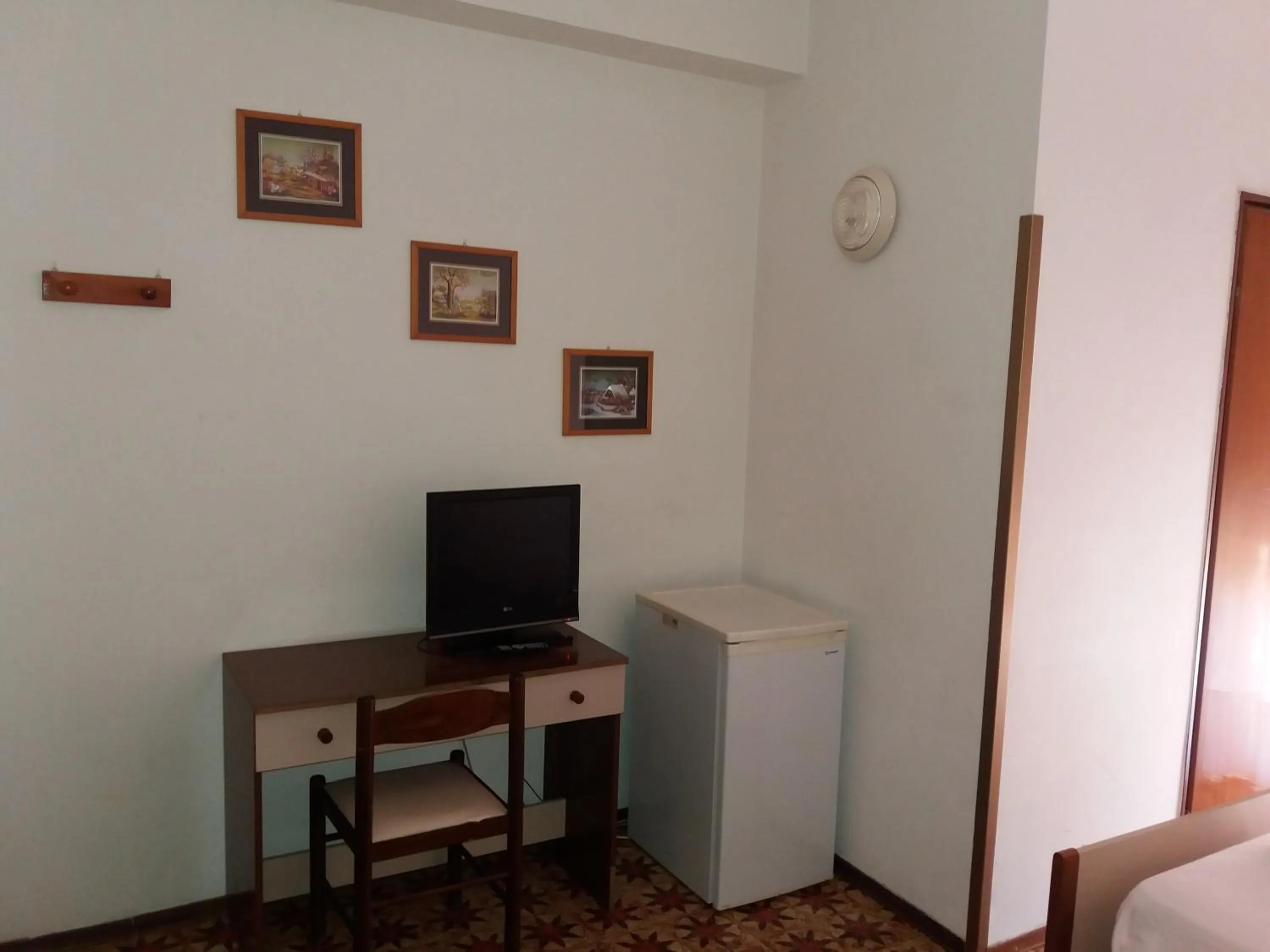 Bed in Albergo Europa