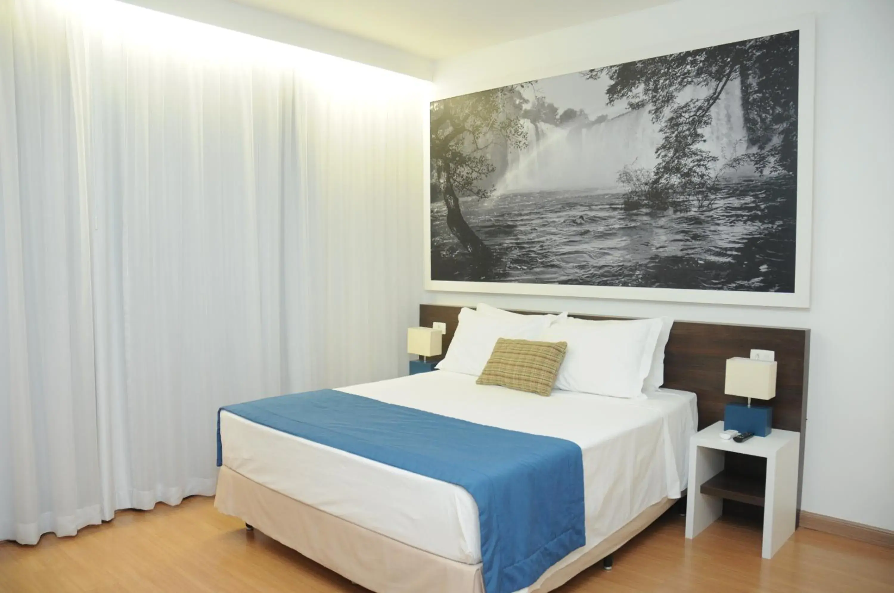 Queen Room - single occupancy - Disability Access in Lizz Hotel Queen Room - single occupancy - Disability Access in Lizz Hotel