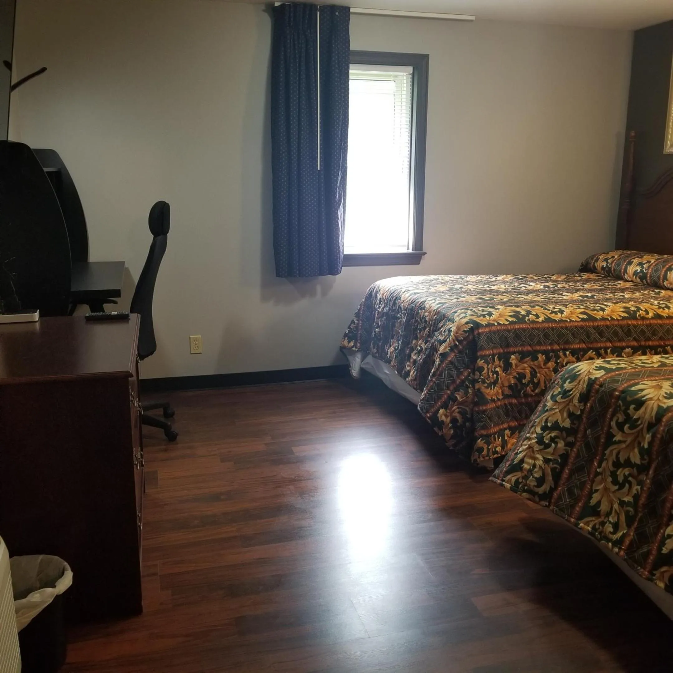 Bed in Cottage Inn - Grantville