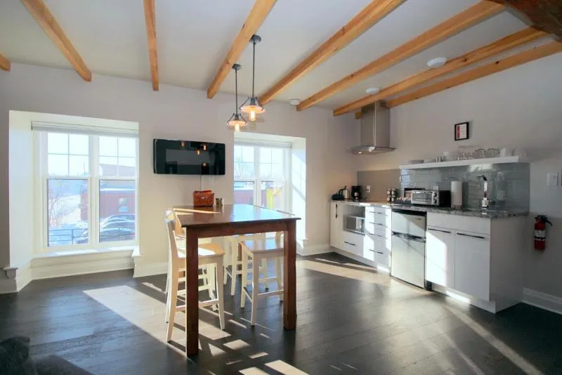 Kemptville Suites