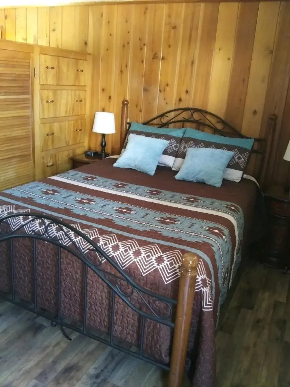 Bed in Kern Riverfront Lodge Bed in Kern Riverfront Lodge