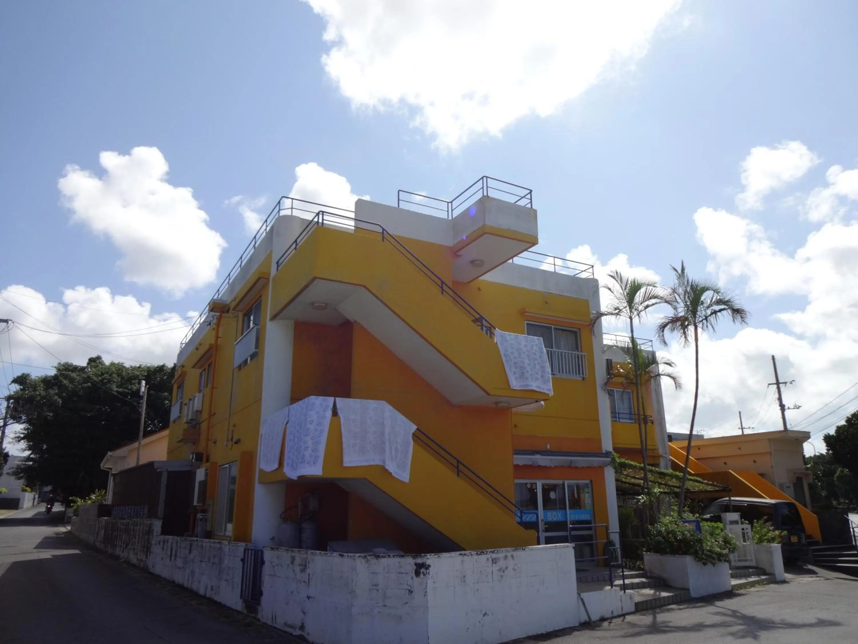 Facade/entrance in Pension Orange Box