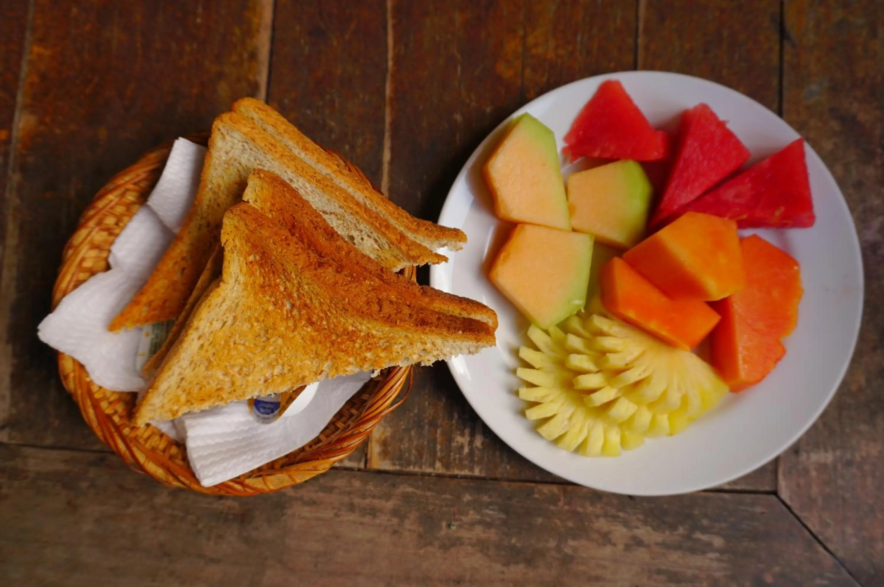 Food in Yulia 2 Homestay Sanur