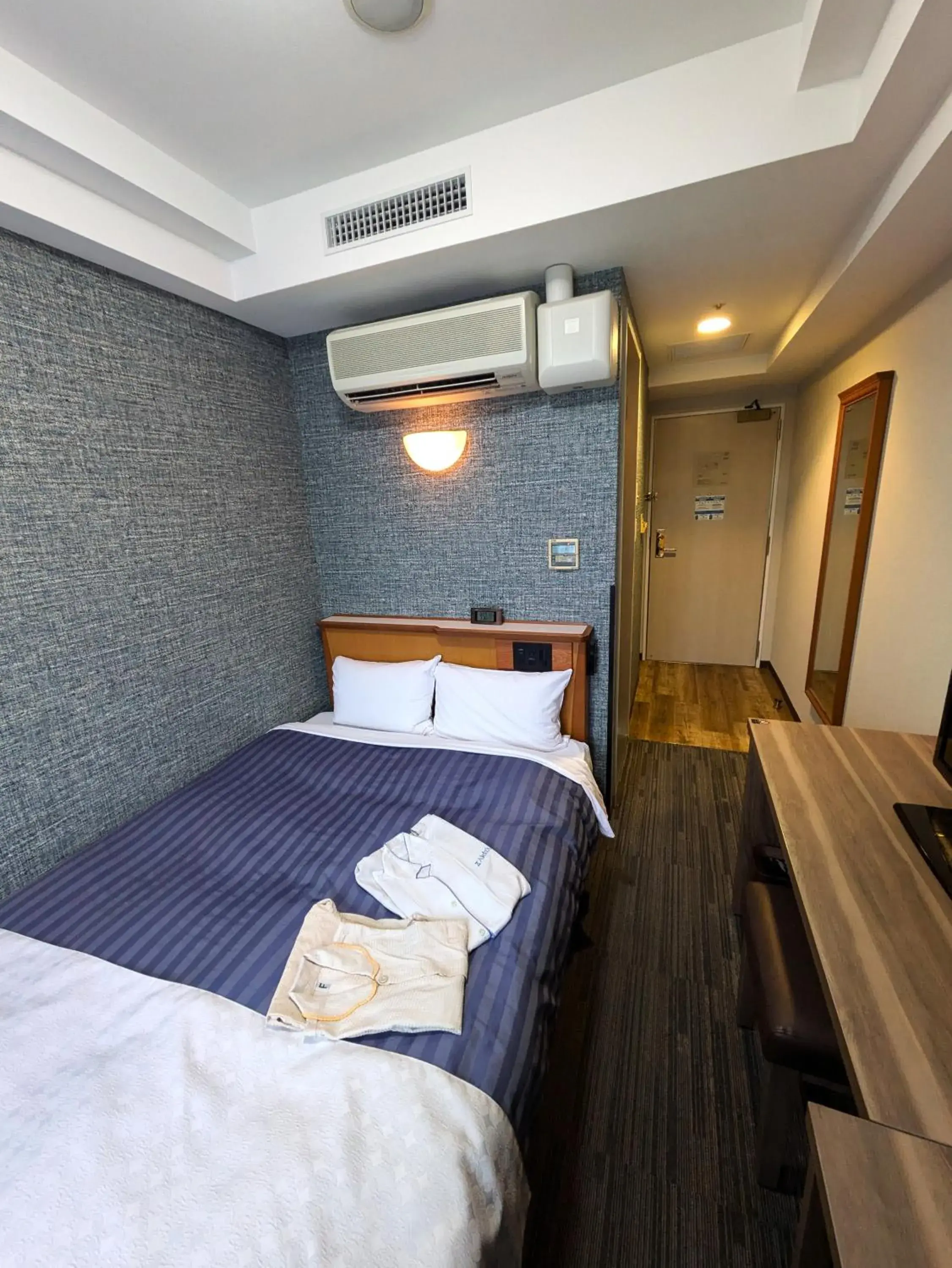 Photo of the whole room, Bed in Hotel Arstainn Photo of the whole room, Bed in Hotel Arstainn