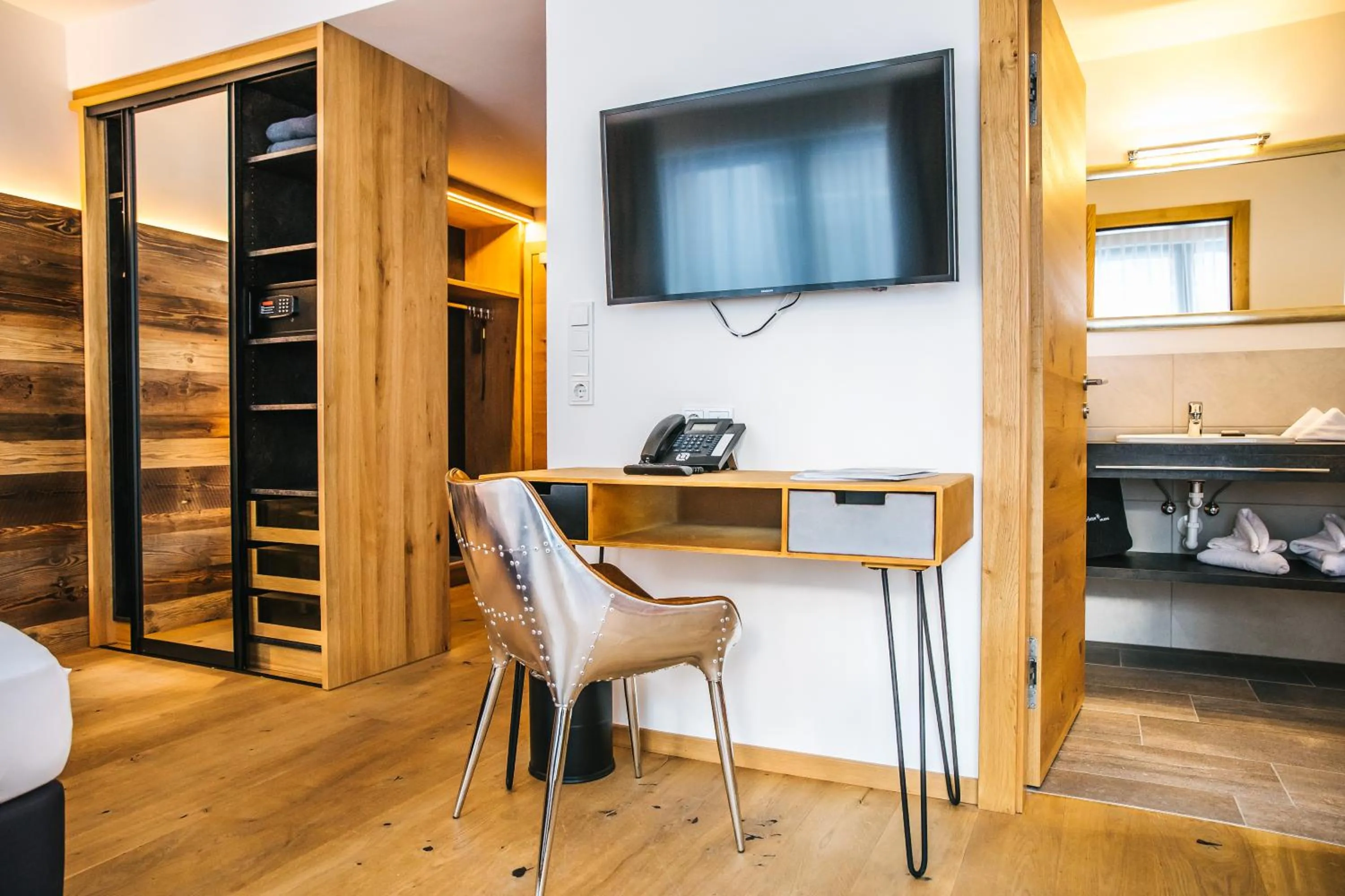 TV and multimedia in Hotel Andino