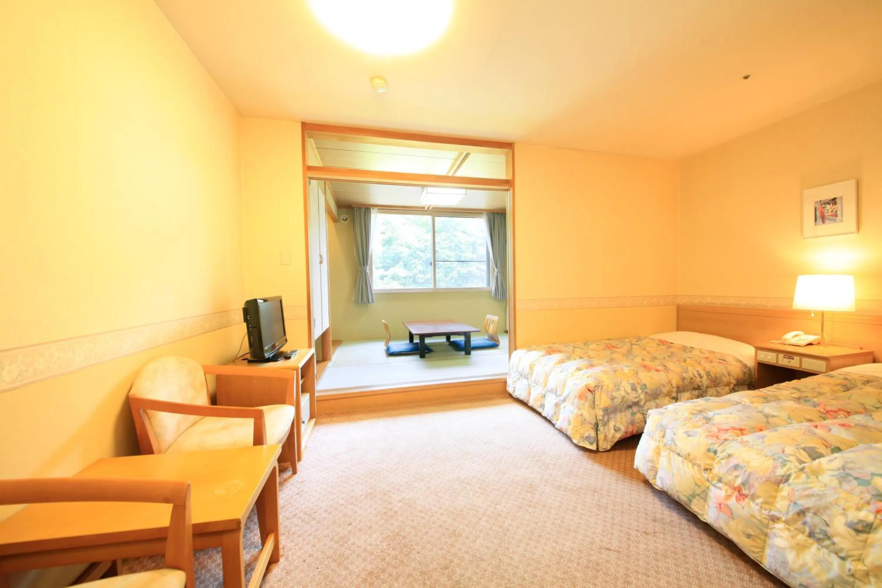 Photo of the whole room, Bed in Park Hotel Miyabitei