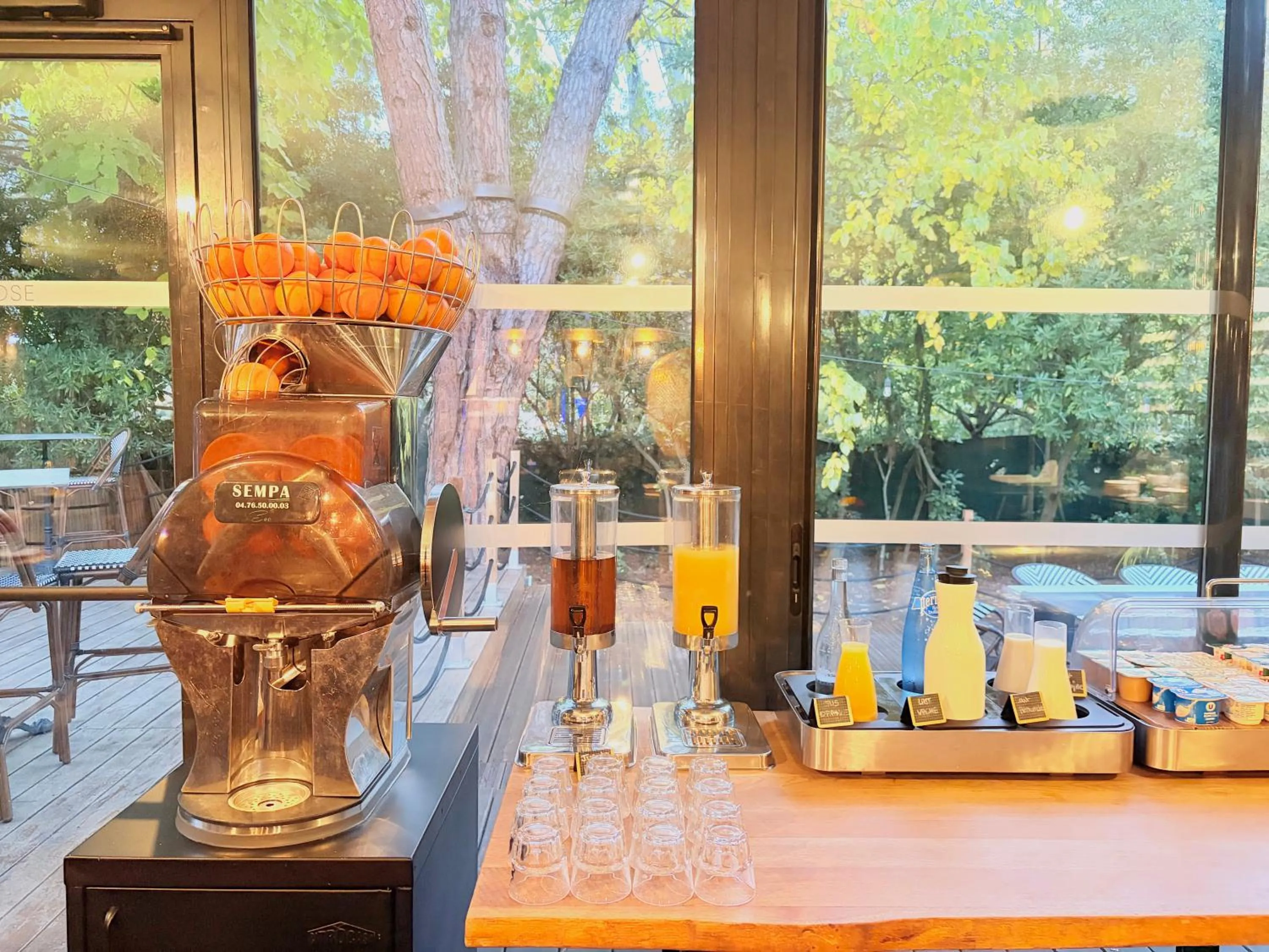 Breakfast in Le Prose Hôtel