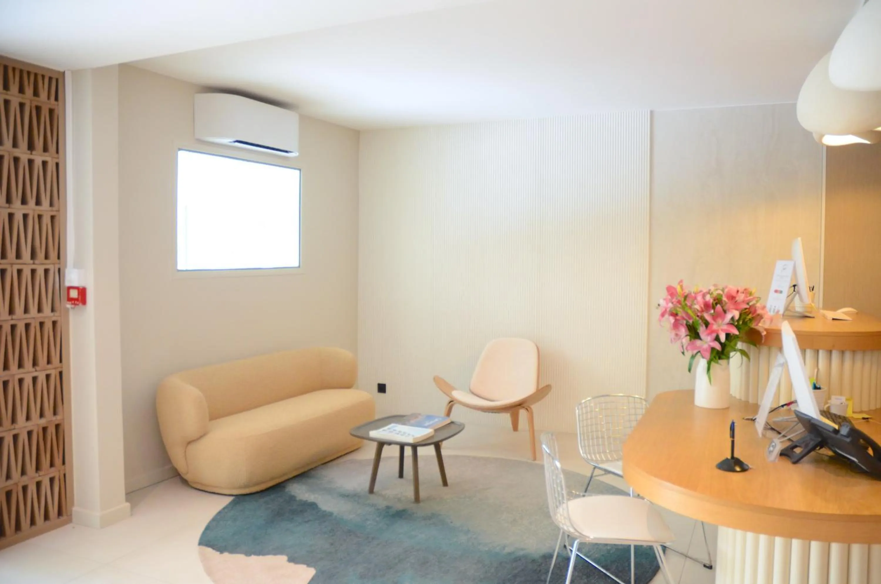 Lobby or reception in Le Prose Hôtel