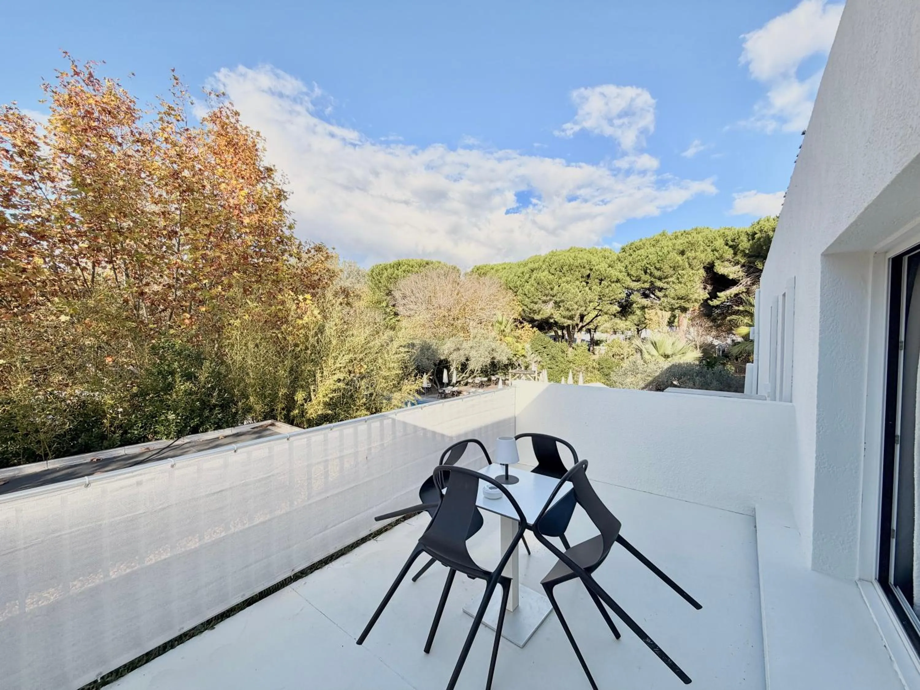Balcony/Terrace in Le Prose Hôtel