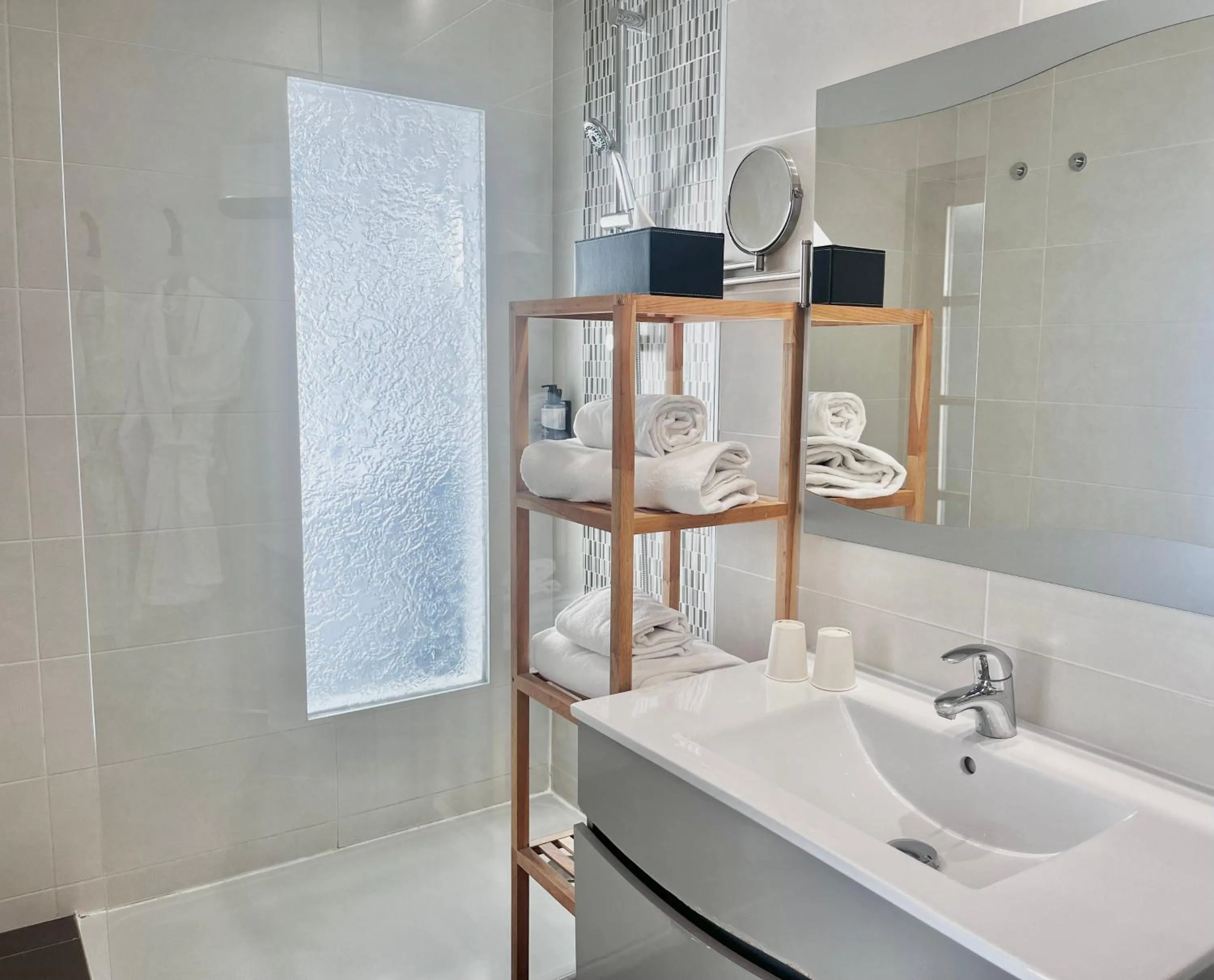 Bathroom in Le Prose Hôtel