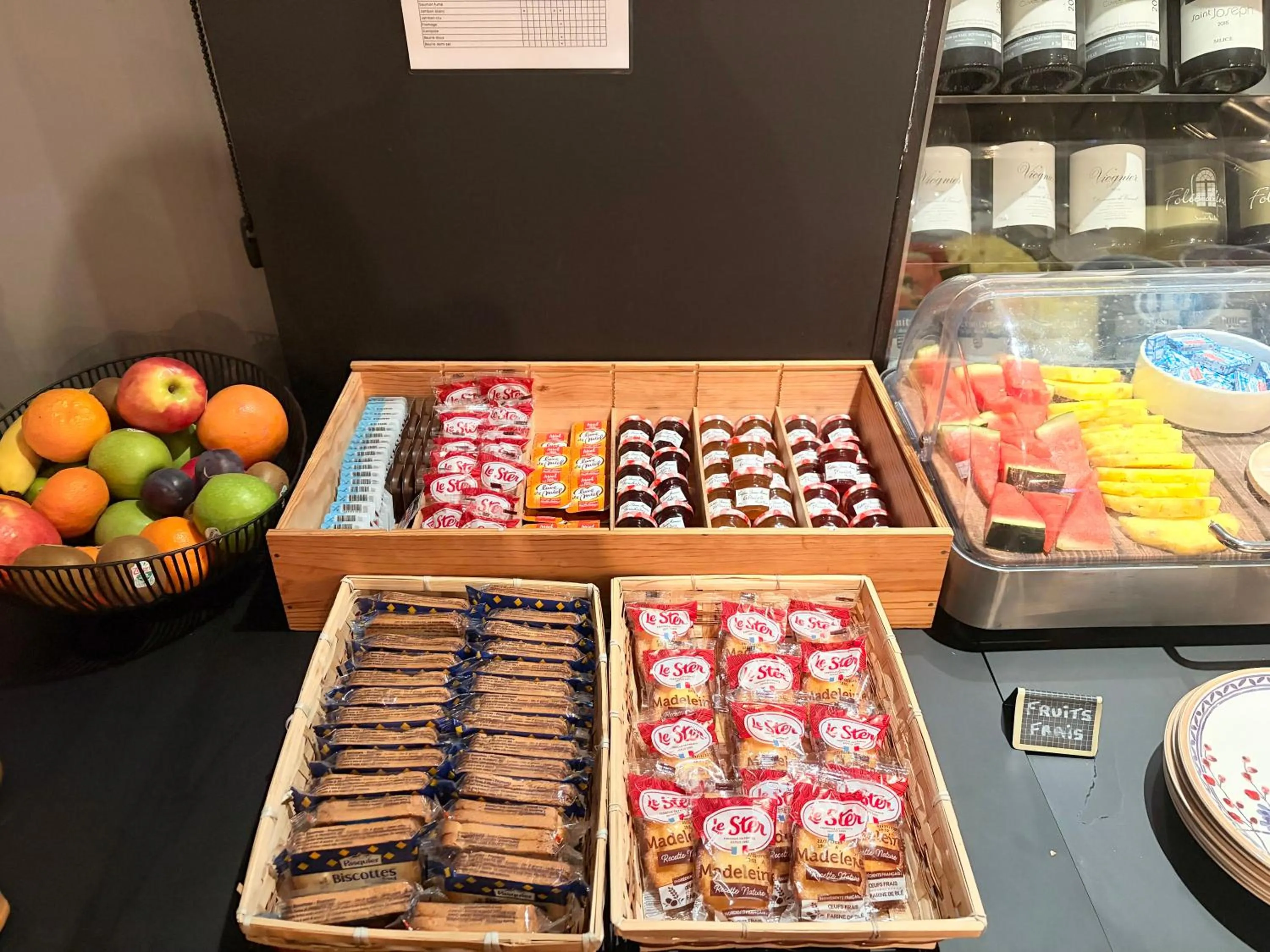 Breakfast in Le Prose Hôtel