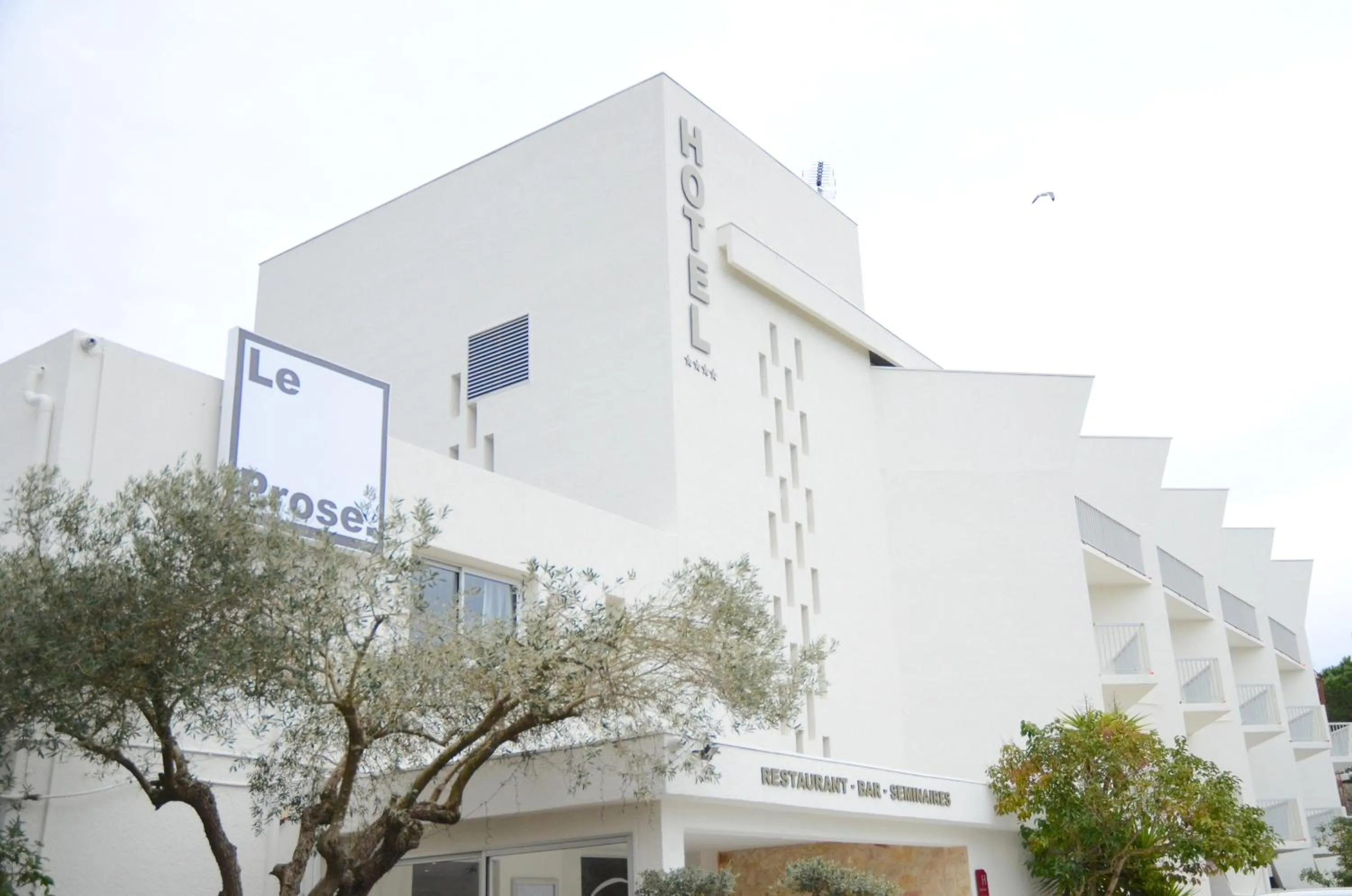 Facade/entrance in Le Prose Hôtel