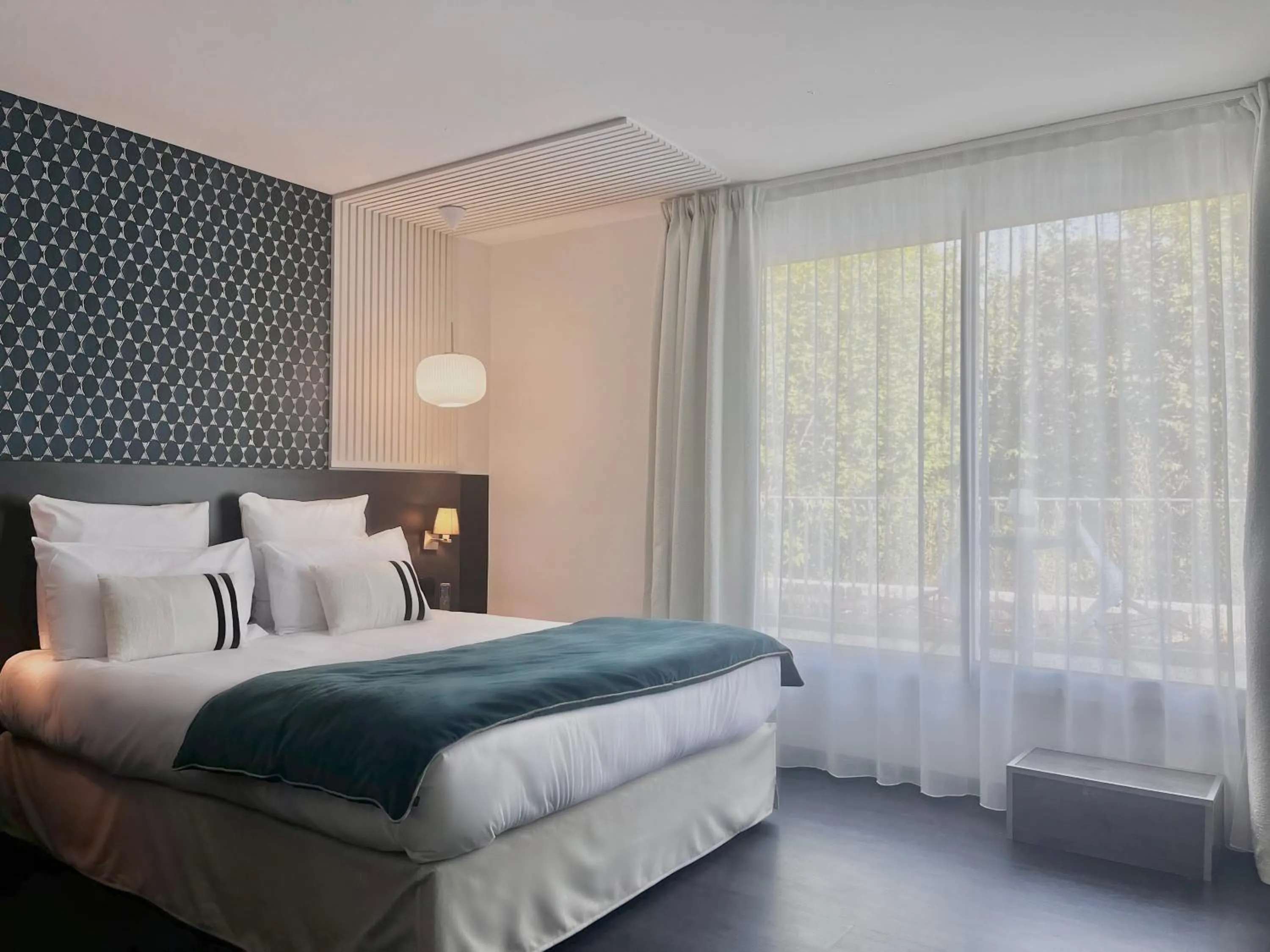 Photo of the whole room, Bed in Le Prose Hôtel