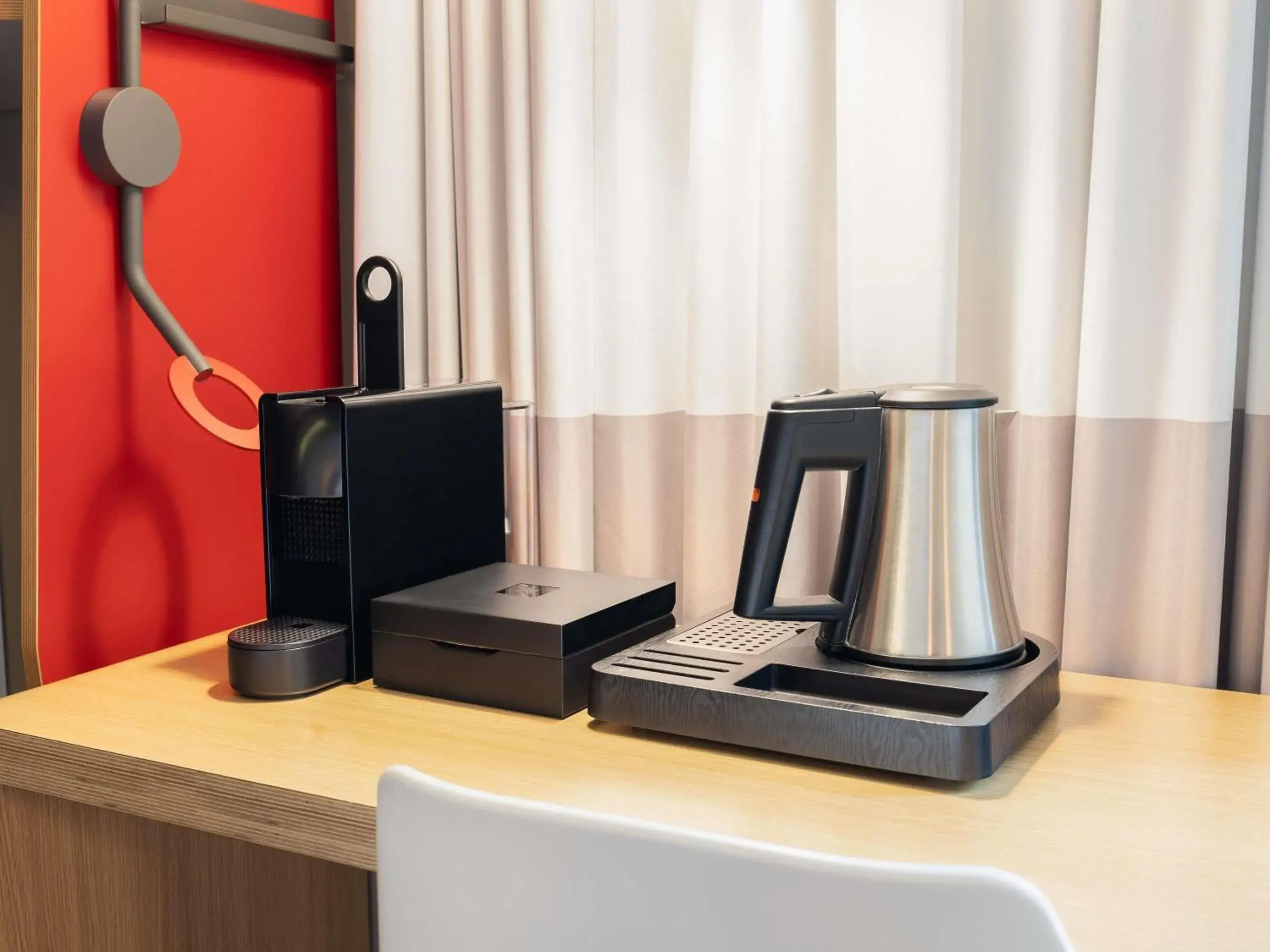 Bedroom in ibis Hotel Brussels off Grand'Place Bedroom in ibis Hotel Brussels off Grand'Place