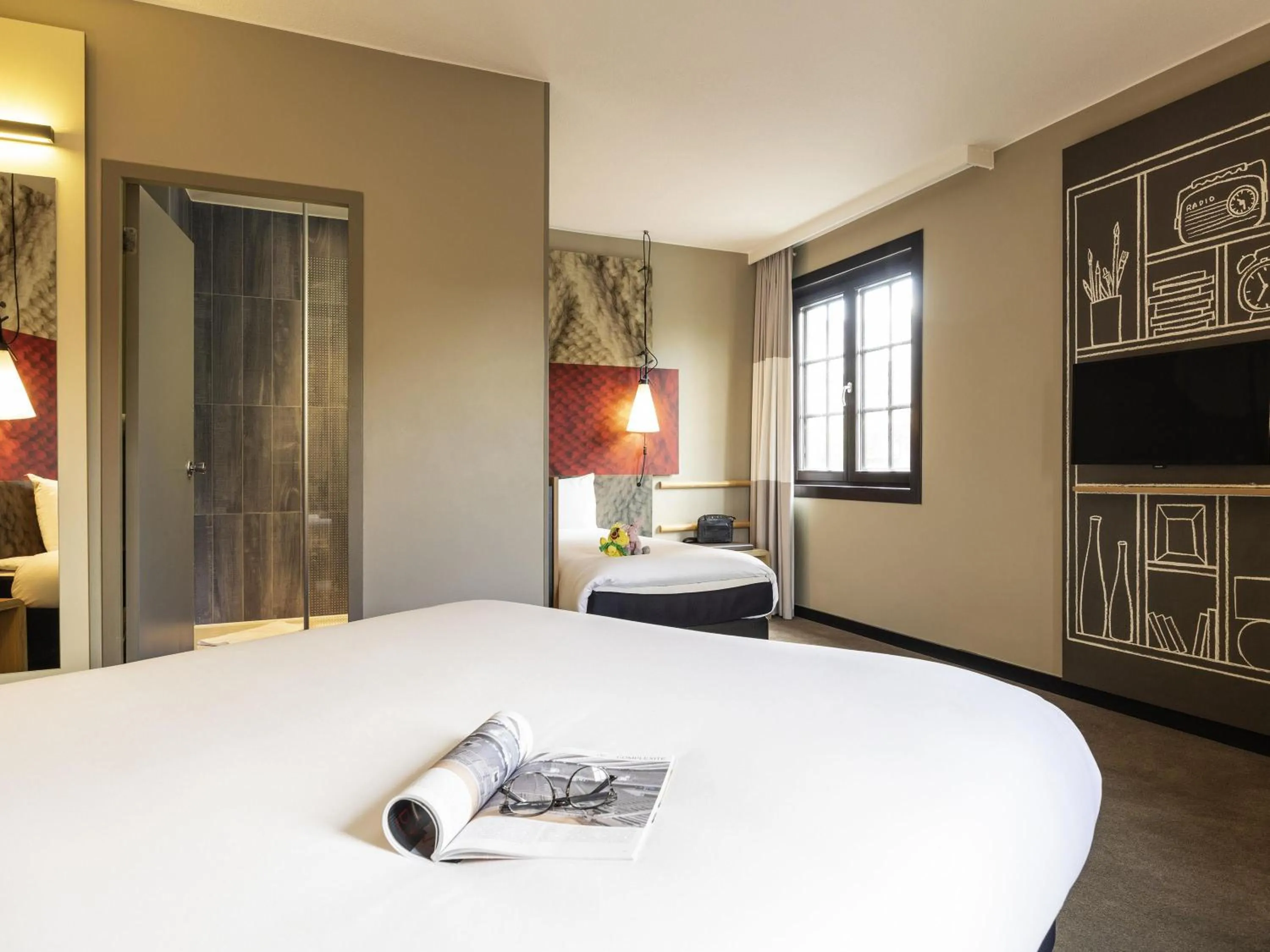 Bedroom, Bed in ibis Hotel Brussels off Grand'Place