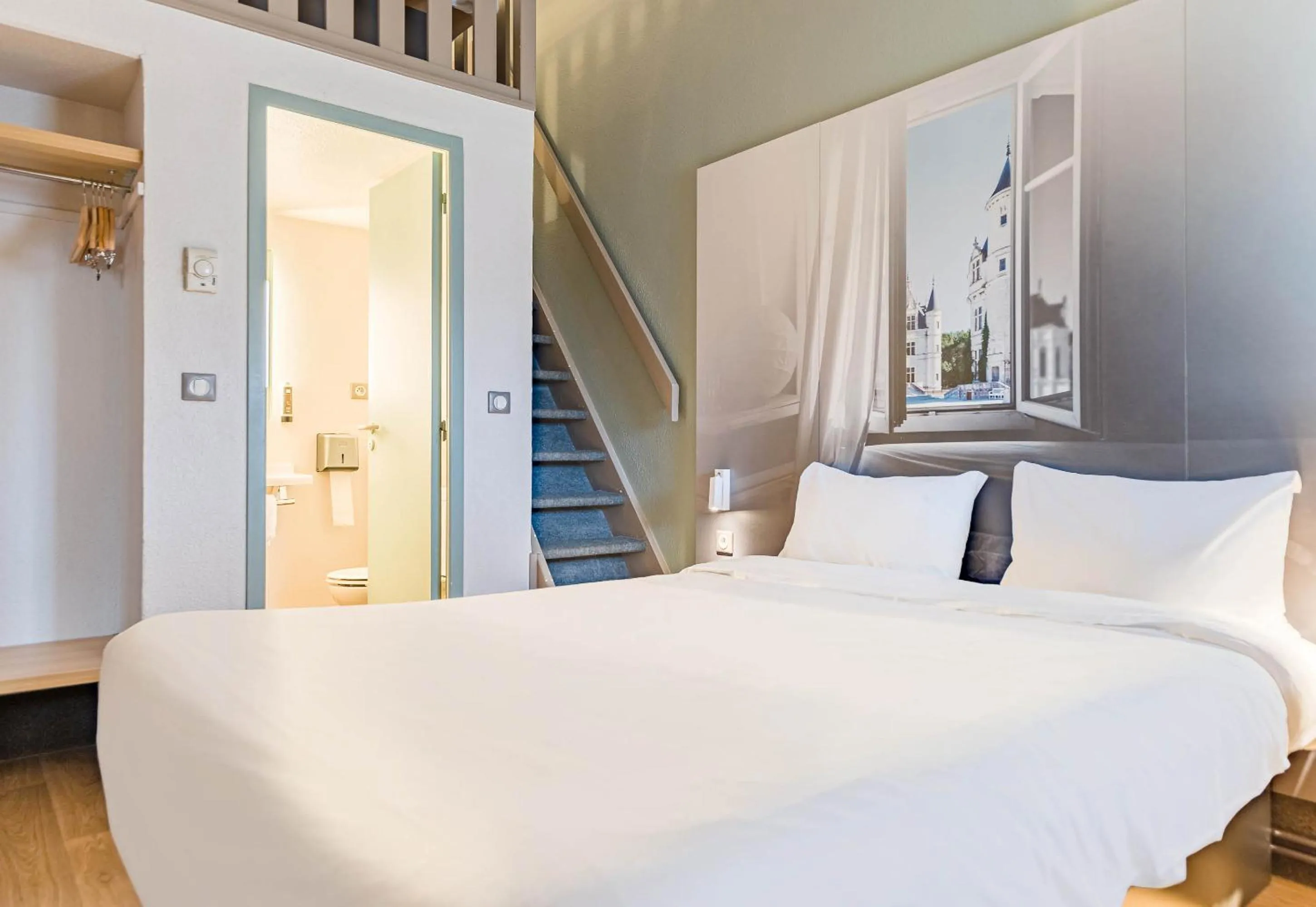 Bedroom, Bed in B&B HOTEL Tours Nord 1 Val de Loire