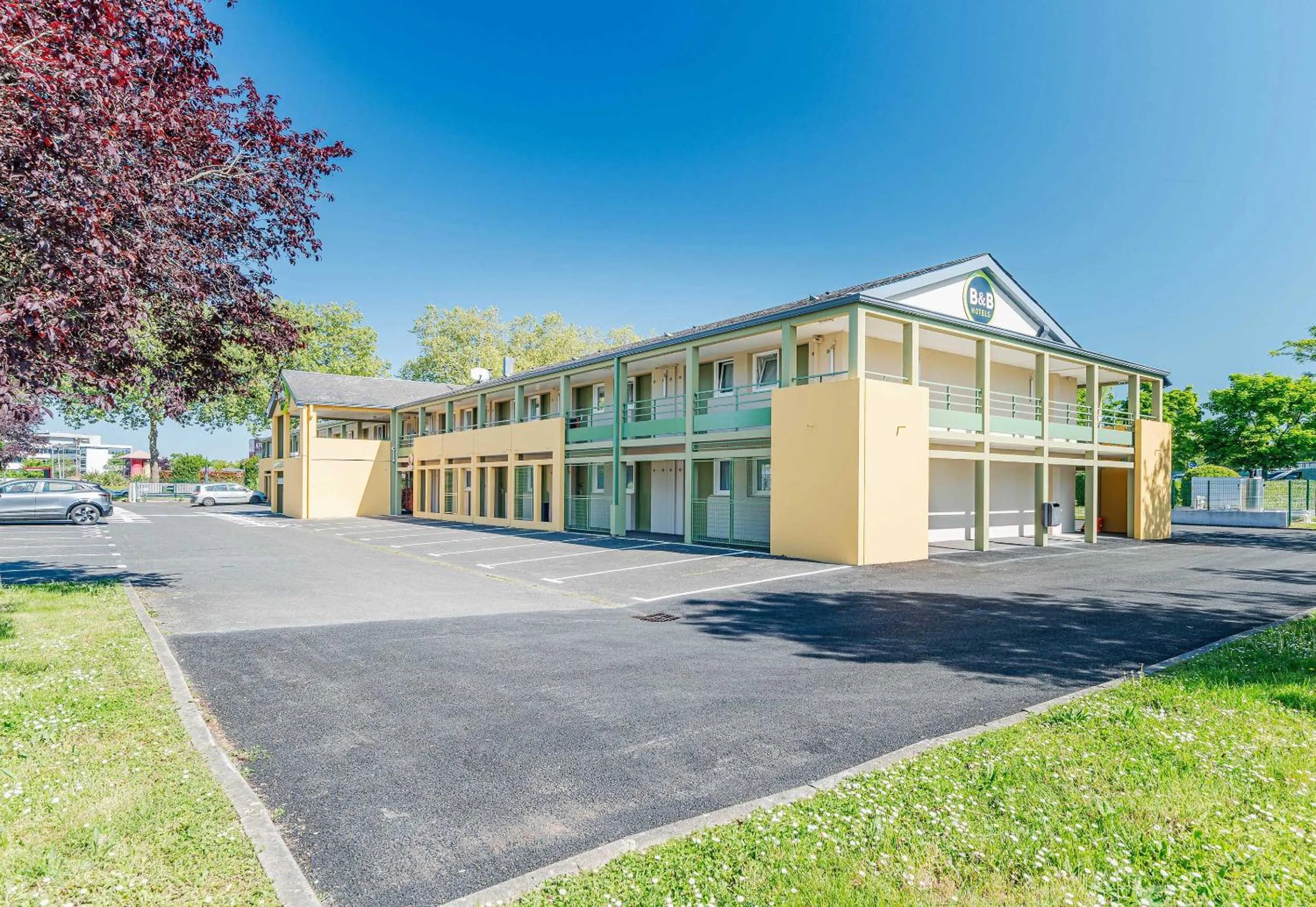 Property building in B&B HOTEL Tours Nord 1 Val de Loire