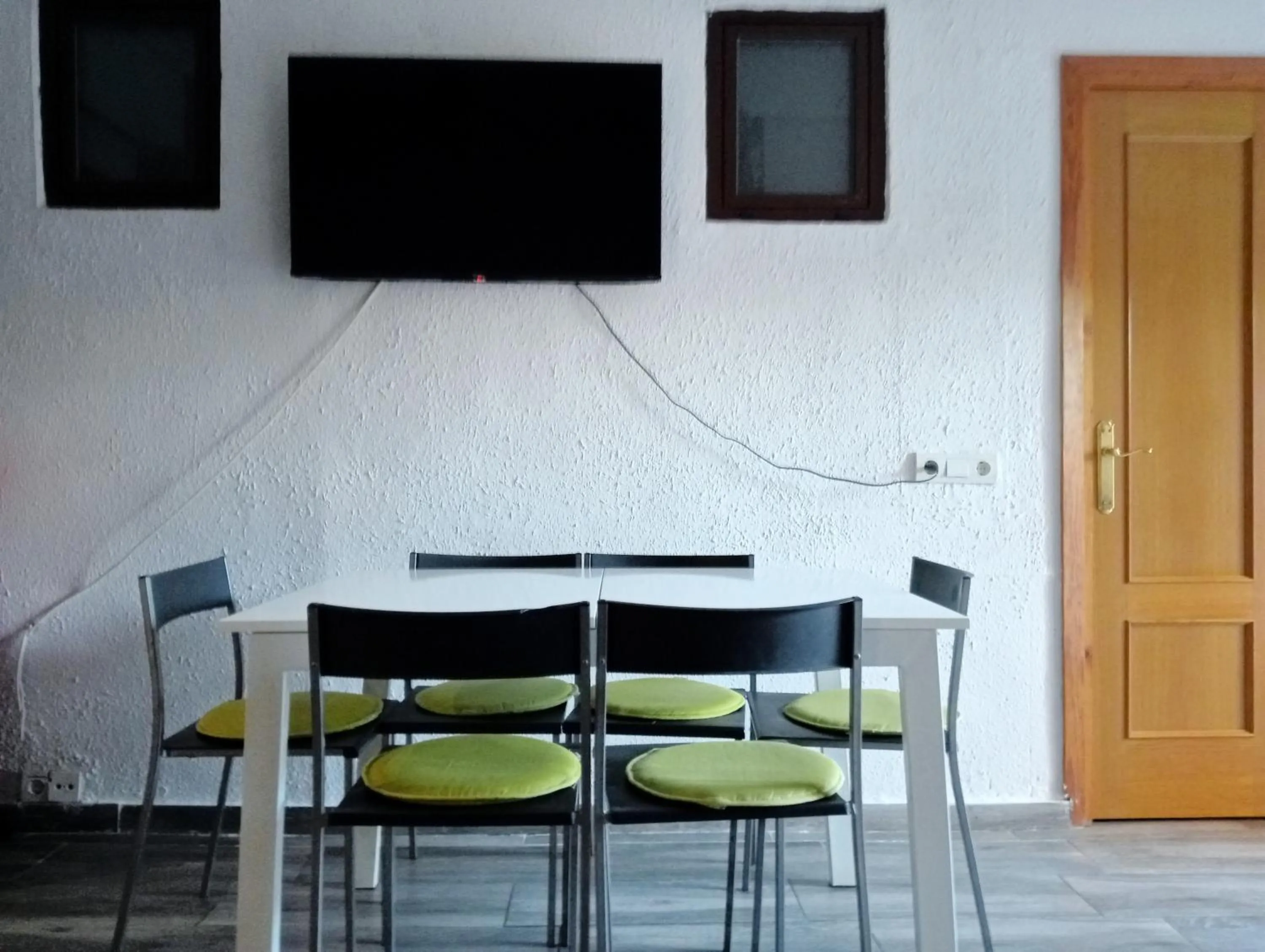Lola Apartment Encorts