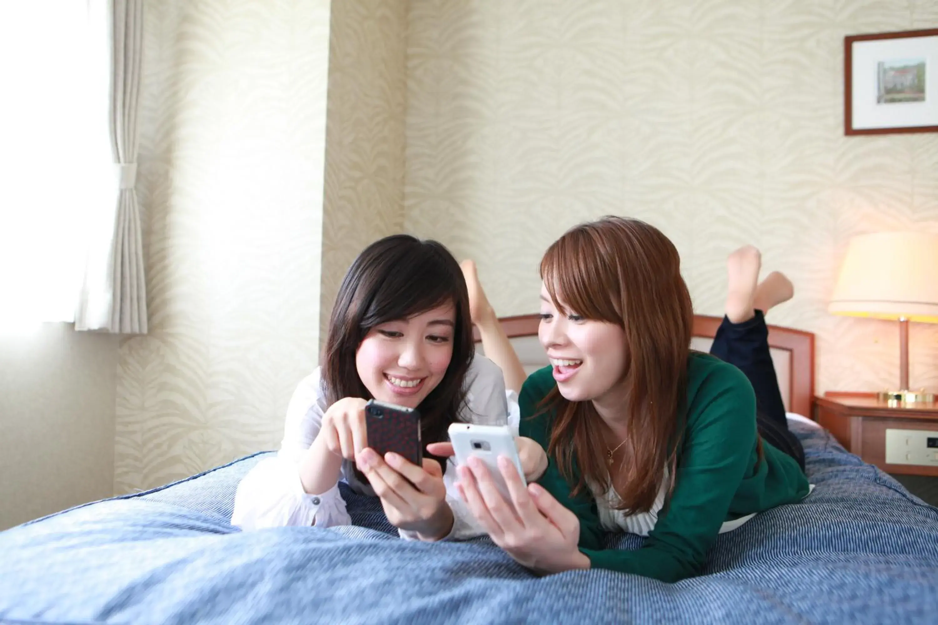 group of guests, Bed in Hotel Viamare Kobe group of guests, Bed in Hotel Viamare Kobe