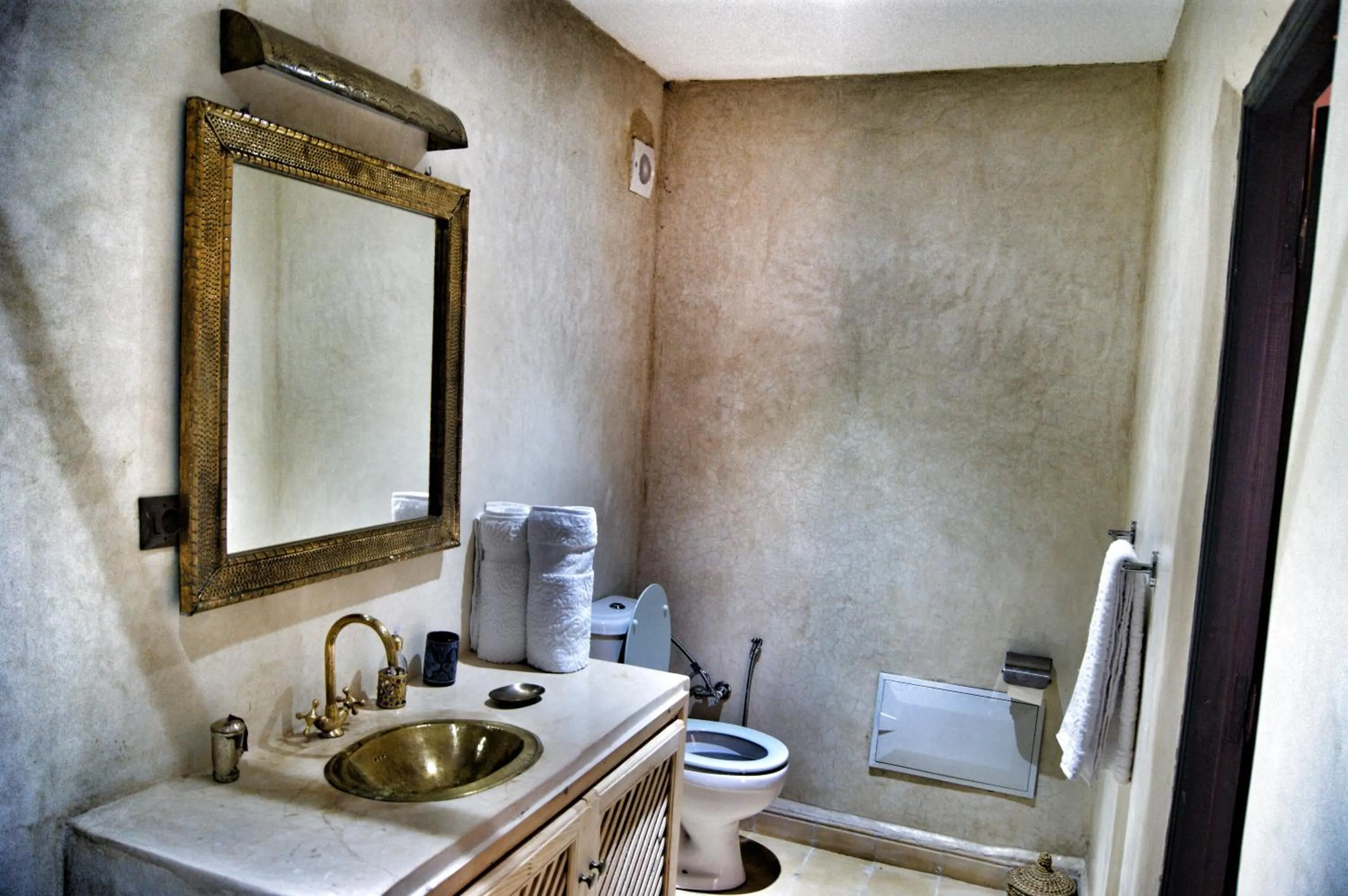 Bathroom in Riad Abjaou