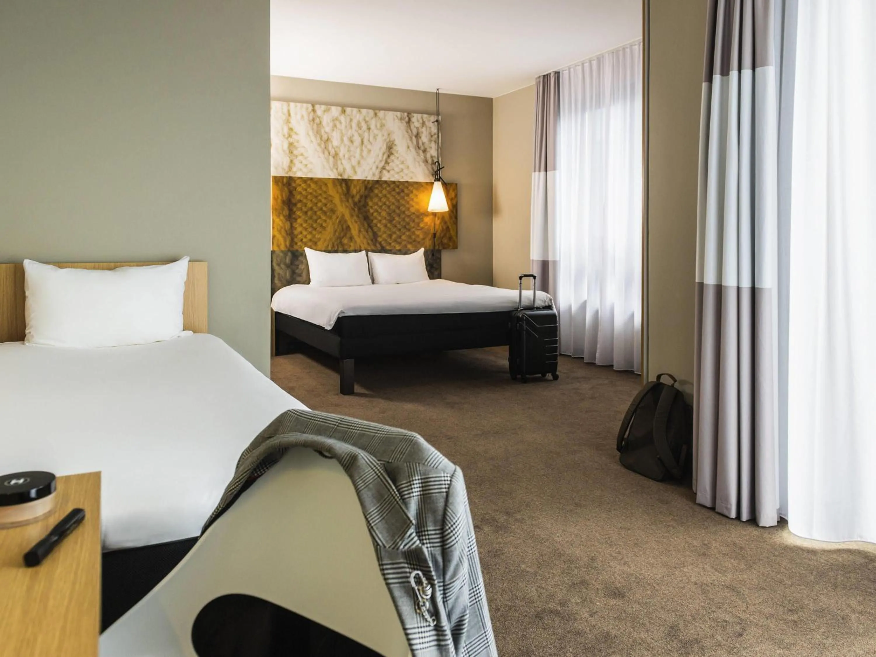 Other, Bed in ibis Hotel Brussels Centre Gare du Midi