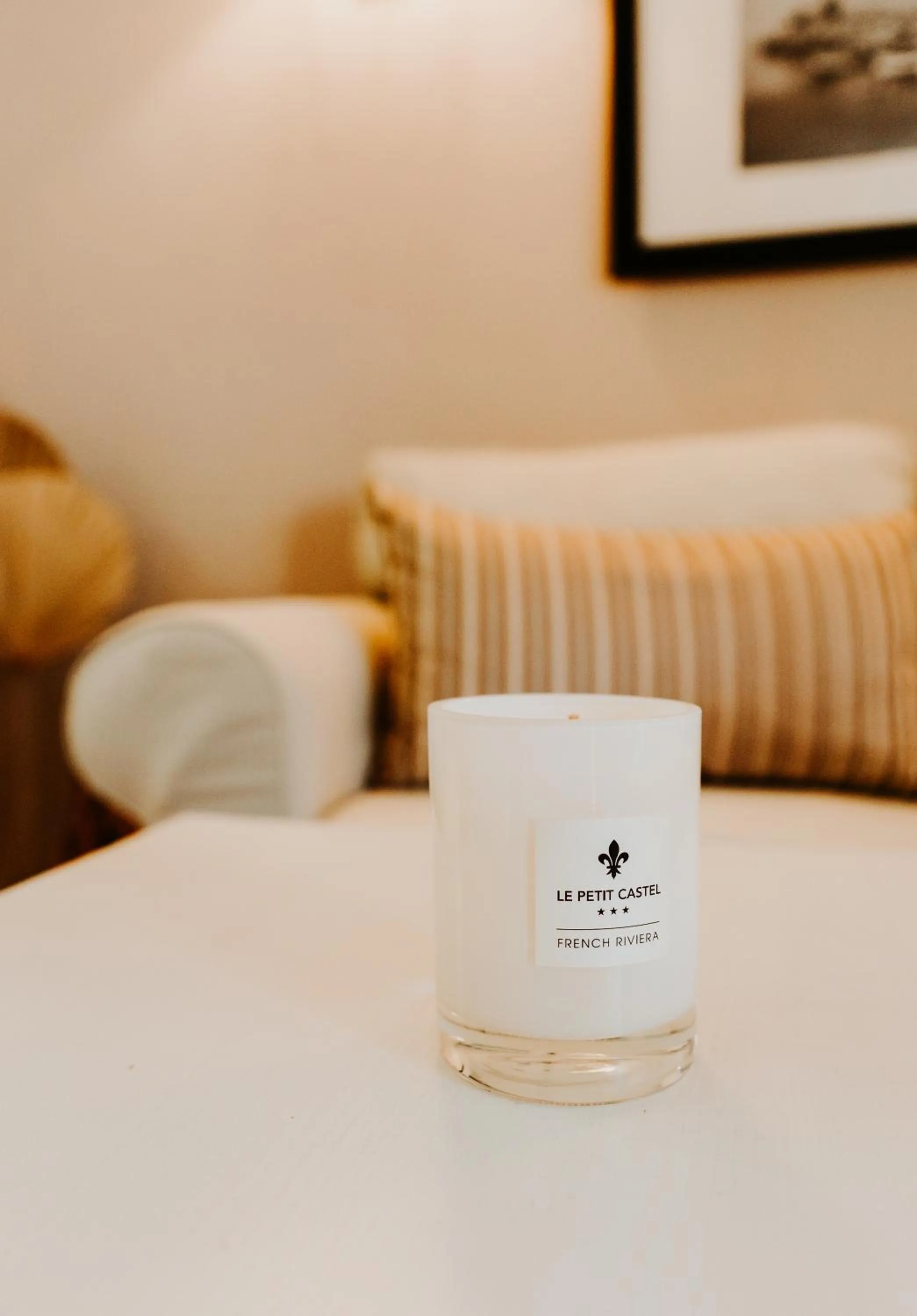 Decorative detail, Bed in Hôtel Le Petit Castel