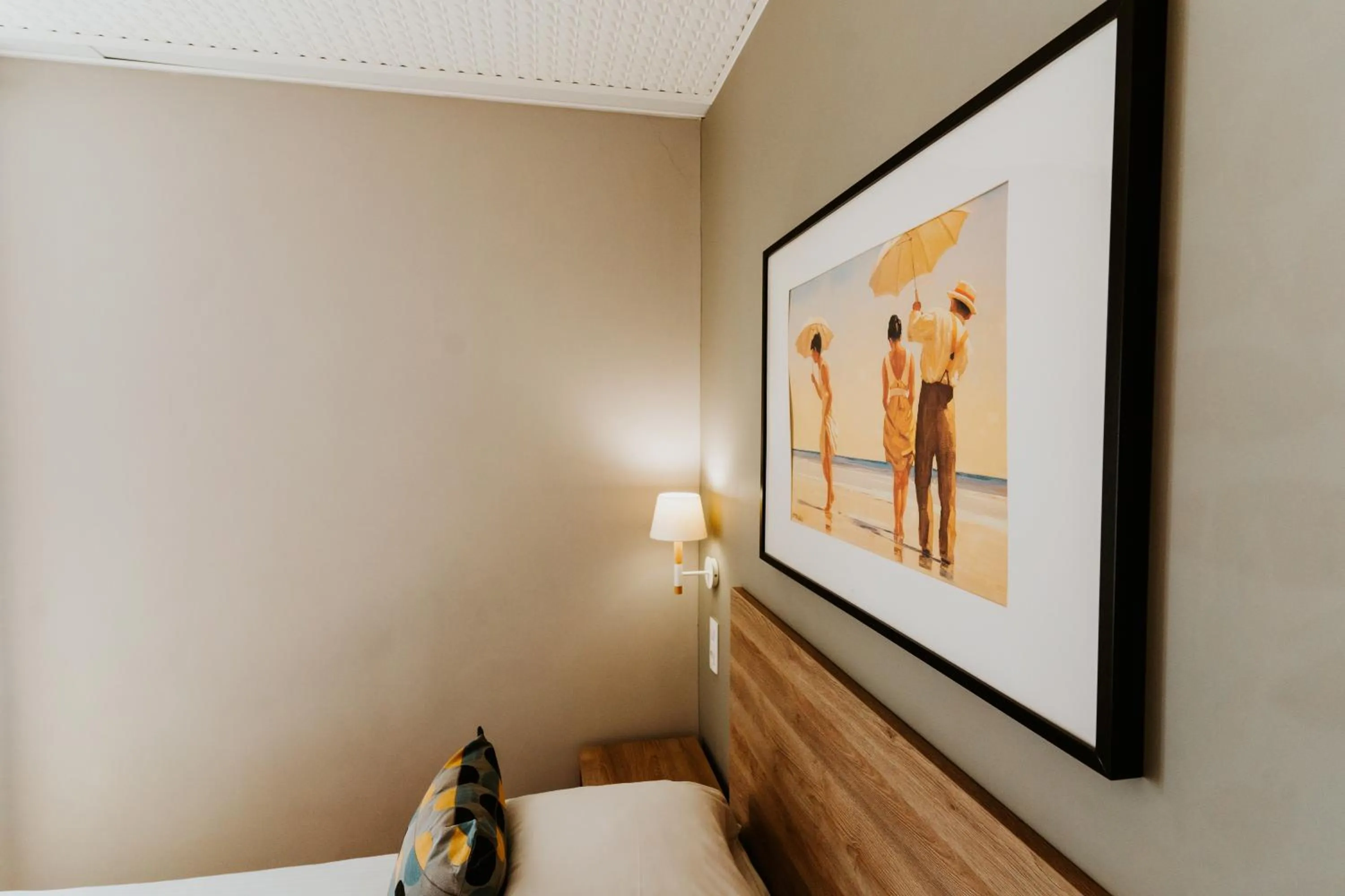 Bedroom, Bed in Hôtel Le Petit Castel