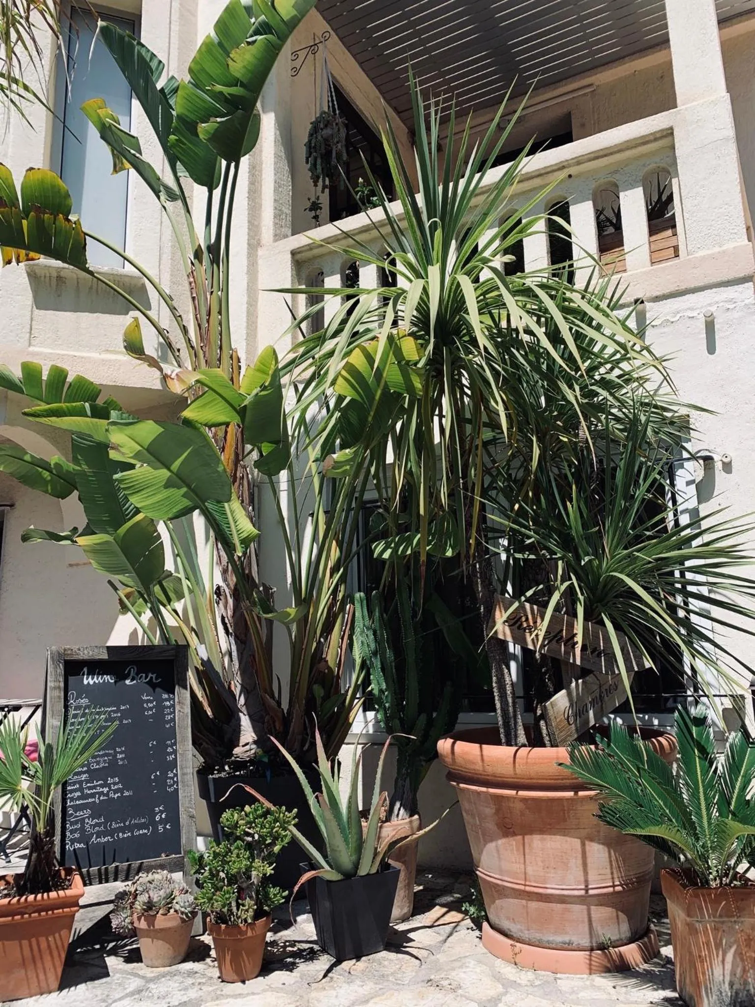 Garden in Hôtel Le Petit Castel