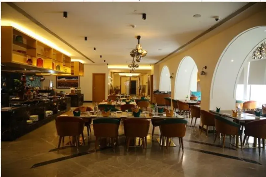 Restaurant/places to eat in SRM Hotel Maraimalai Nagar Chennai Restaurant/places to eat in SRM Hotel Maraimalai Nagar Chennai