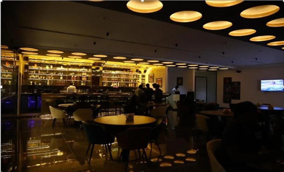 Restaurant/places to eat in SRM Hotel Maraimalai Nagar Chennai