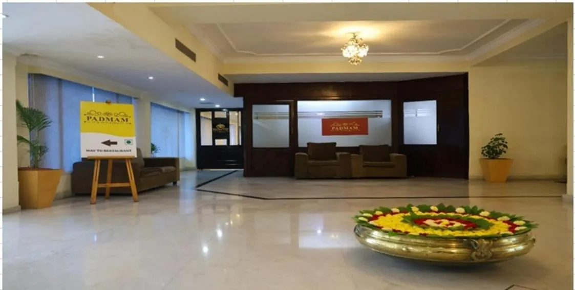 Restaurant/places to eat in SRM Hotel Maraimalai Nagar Chennai