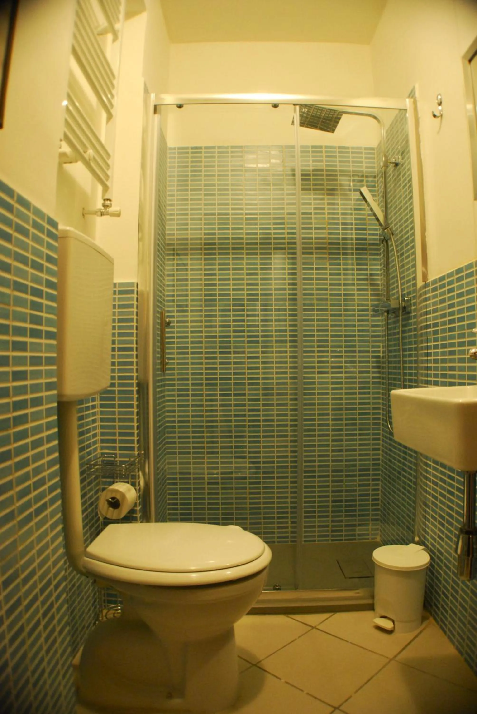 Bathroom in AlbergoTeatro