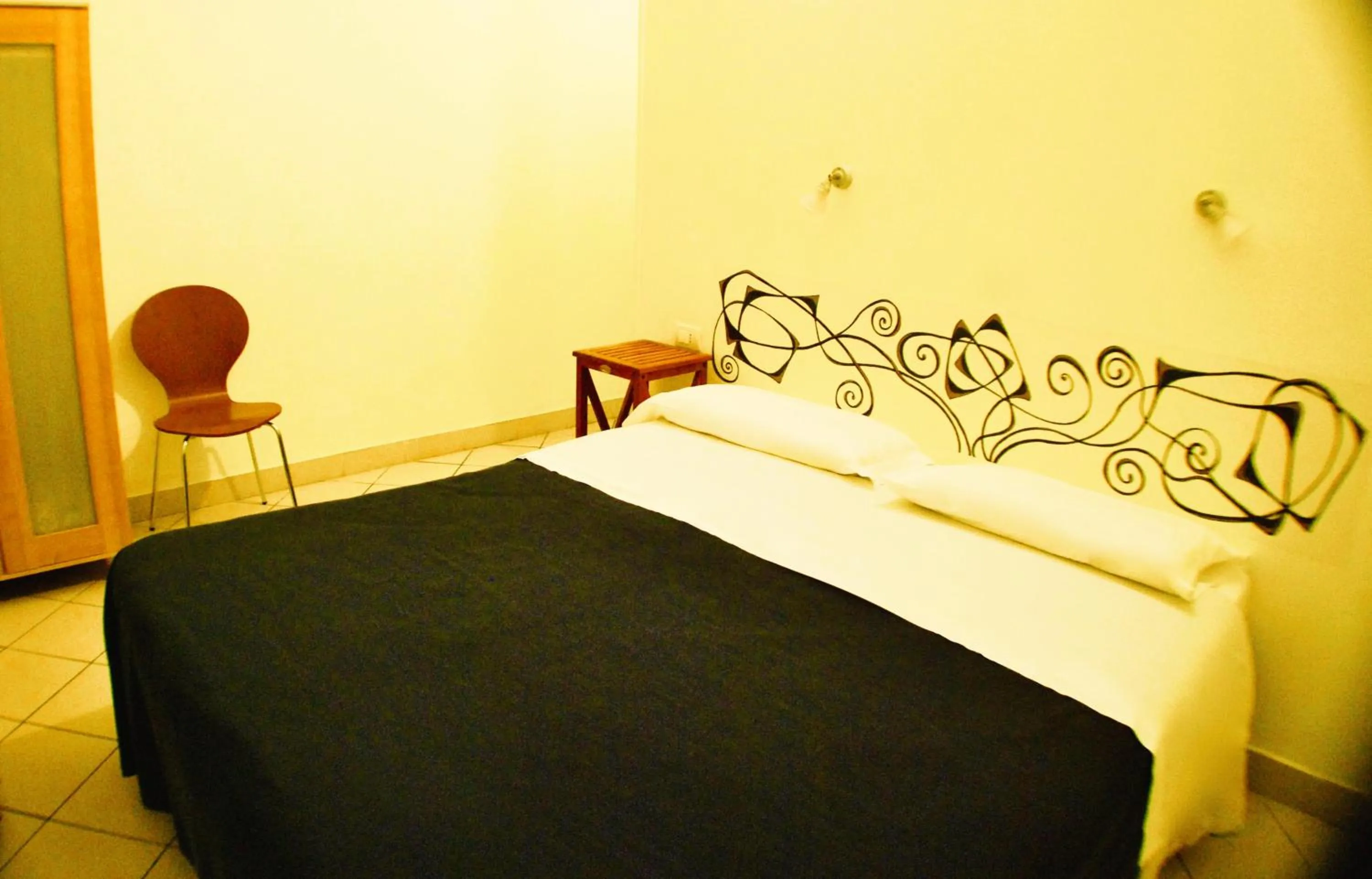 Bed in AlbergoTeatro