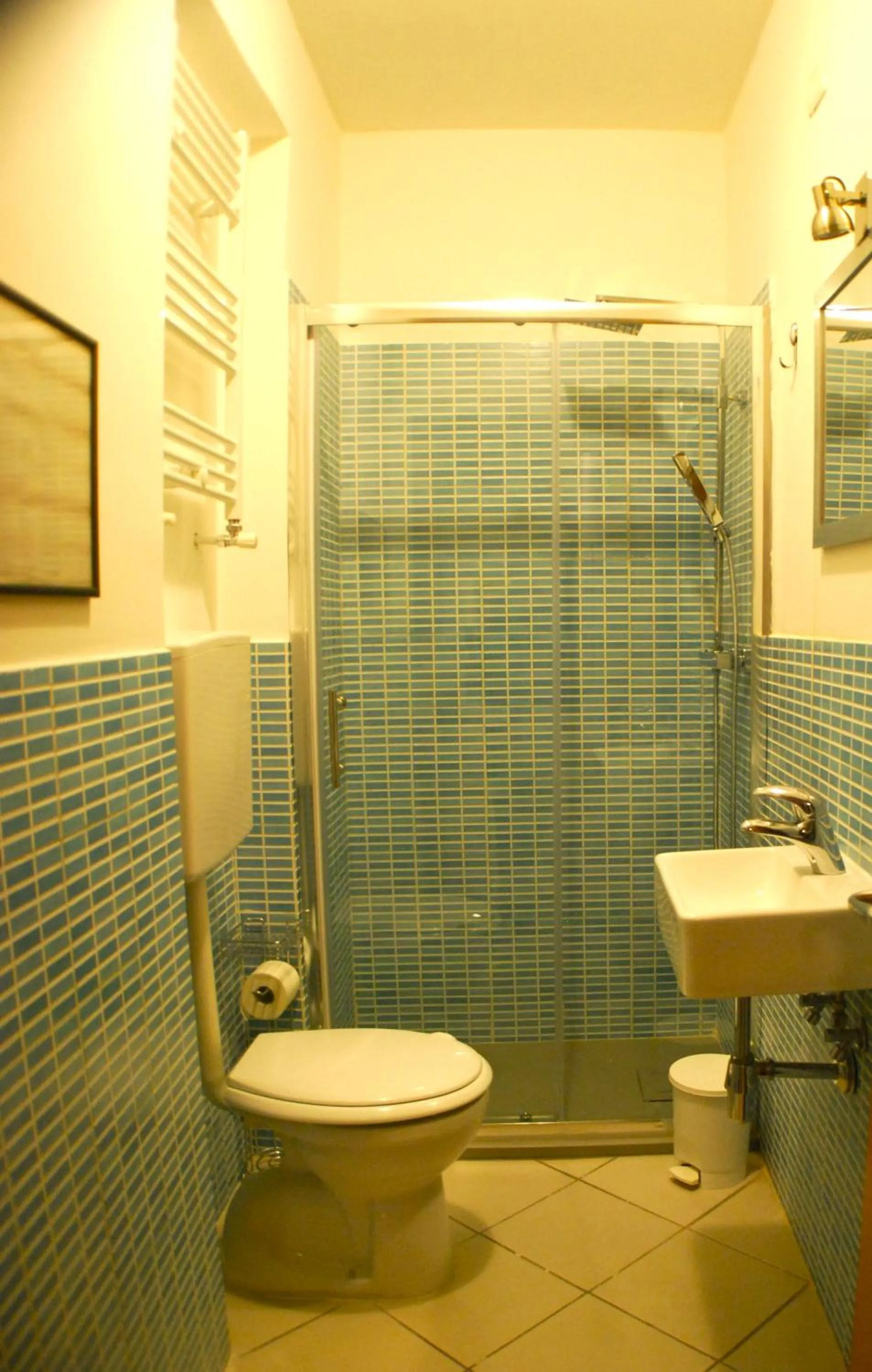 Bathroom in AlbergoTeatro