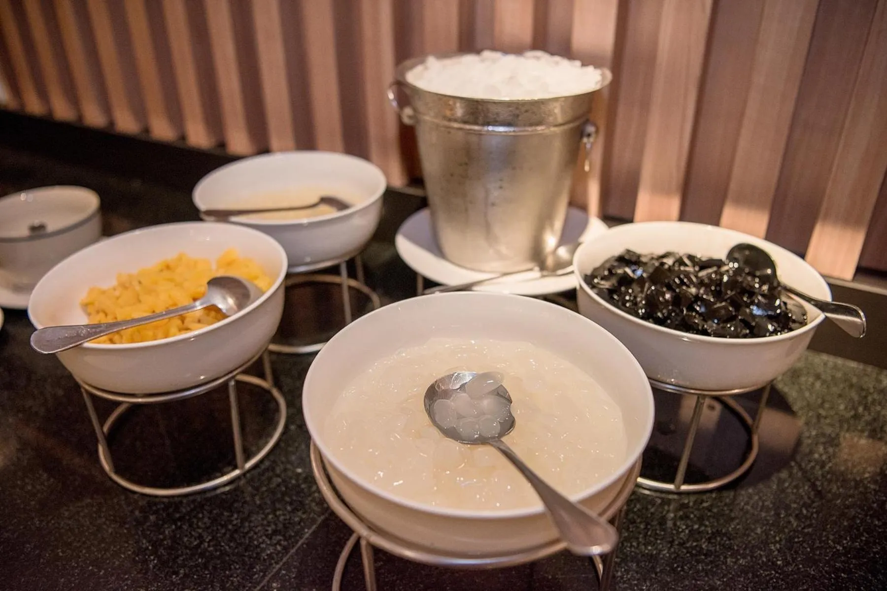 Restaurant/places to eat in The Cotai Luxury Design Hotel