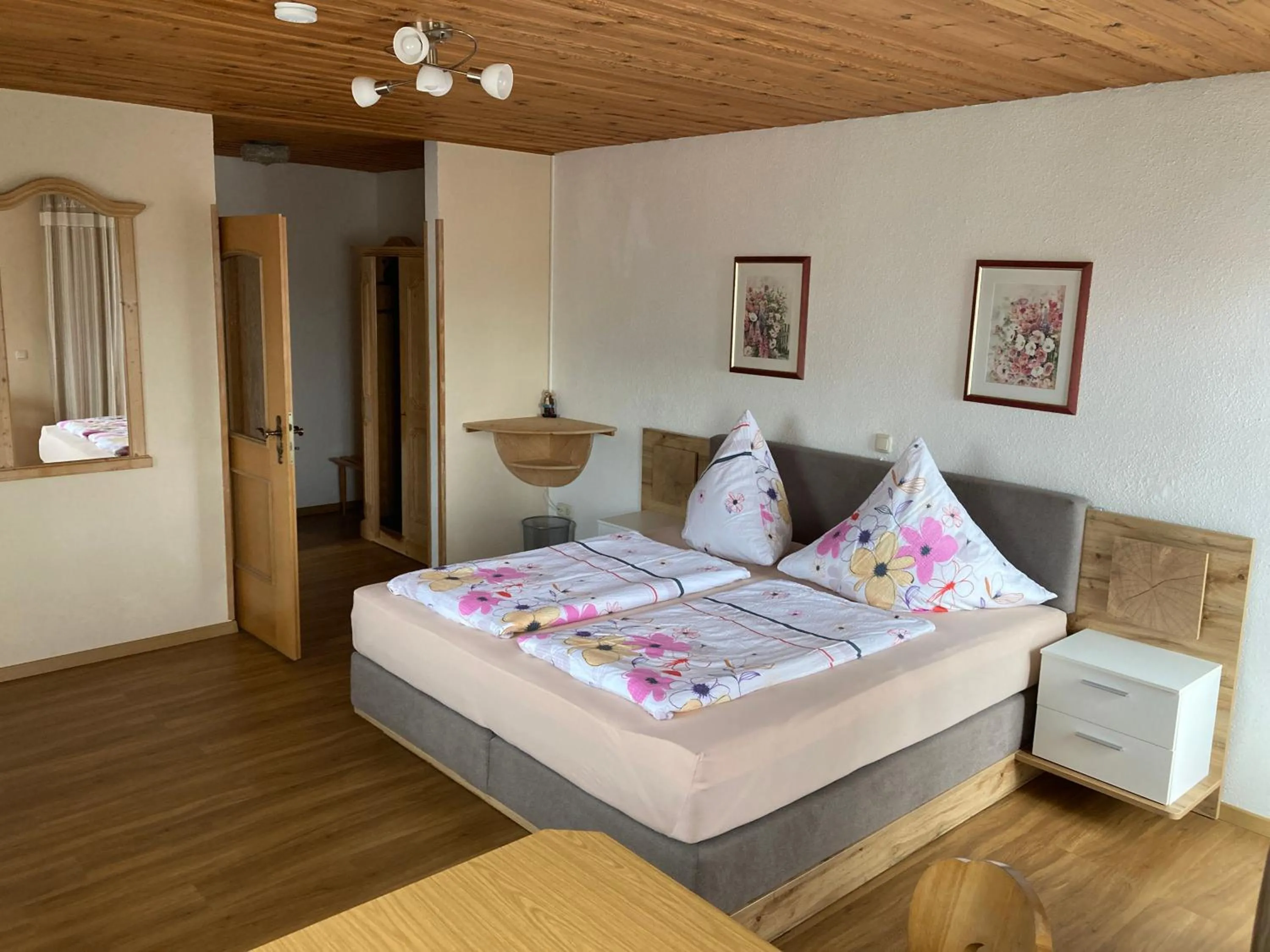 Photo of the whole room, Bed in Gästehaus Biggi
