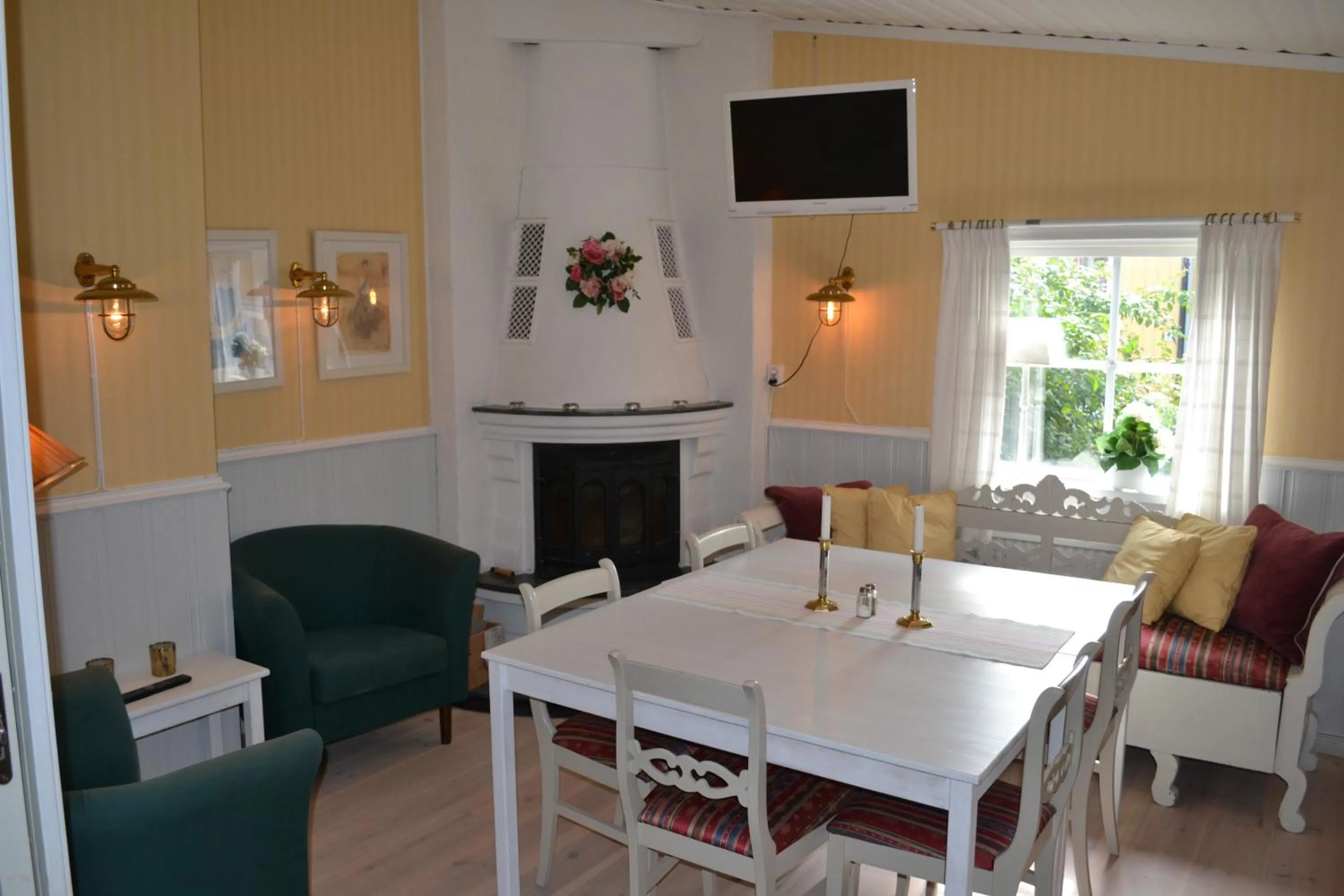 Dining area in Gårdshotell Klockargården Öregrund