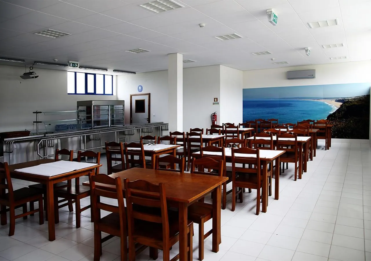 Restaurant/places to eat in Parque de Campismo Orbitur Canidelo