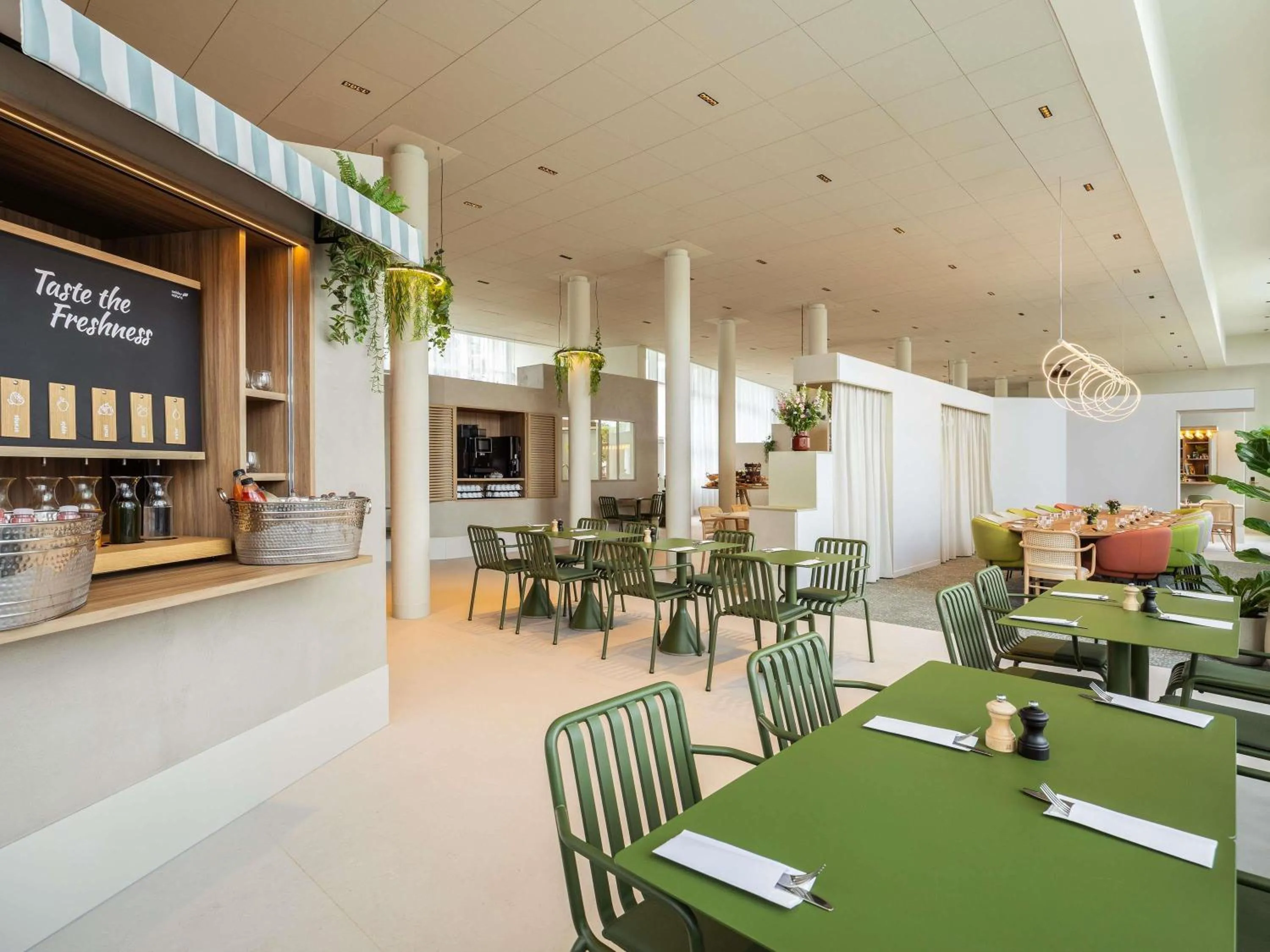 Restaurant/places to eat in ibis Styles Brugge Centrum