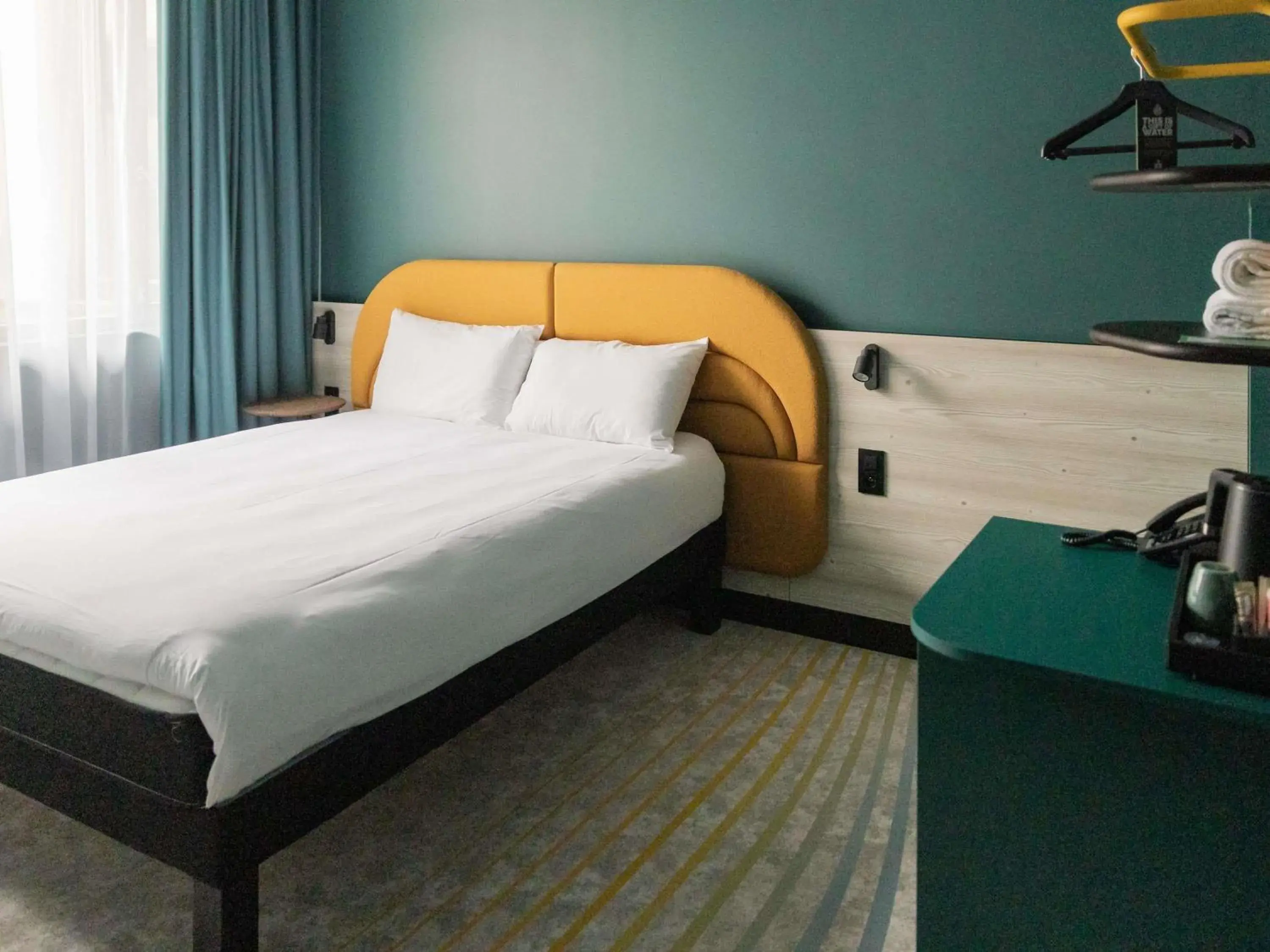 Bedroom, Bed in ibis Styles Brugge Centrum Bedroom, Bed in ibis Styles Brugge Centrum