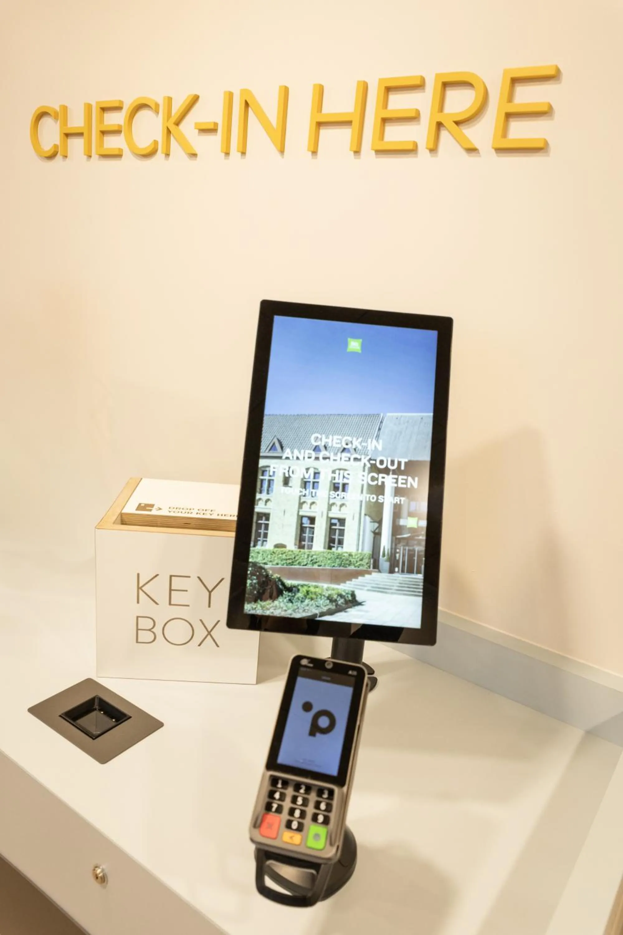 Lobby or reception in ibis Styles Brugge Centrum